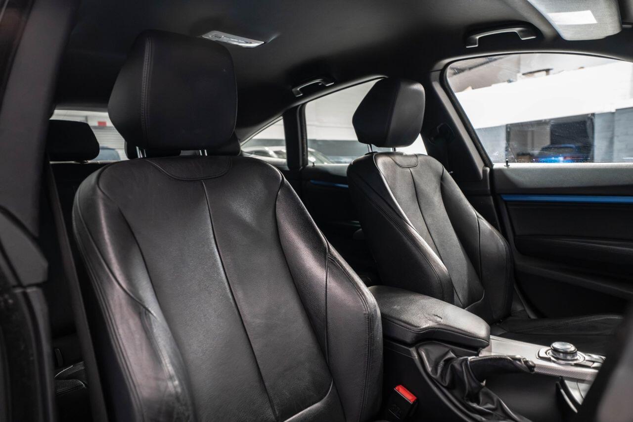 BMW 3 Series view 12