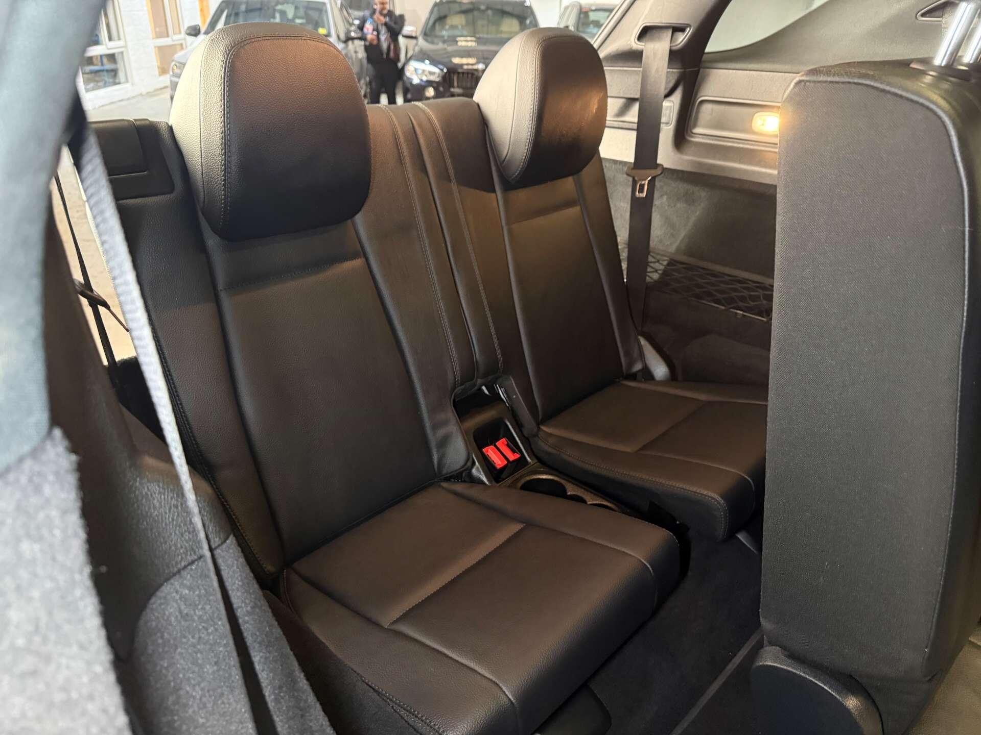 Mercedes-Benz Gle view 16