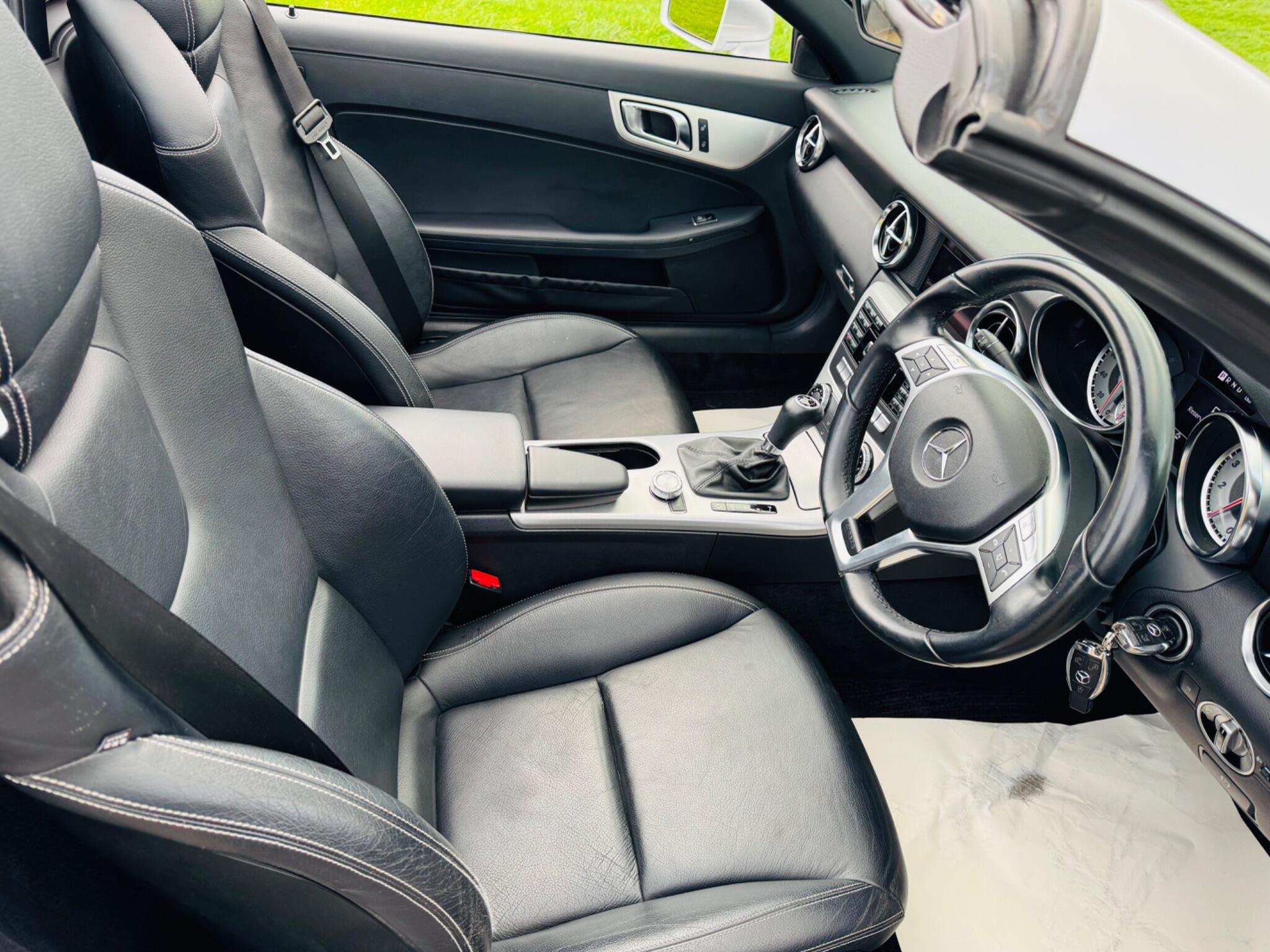 2011 Mercedes-Benz SLK image 21