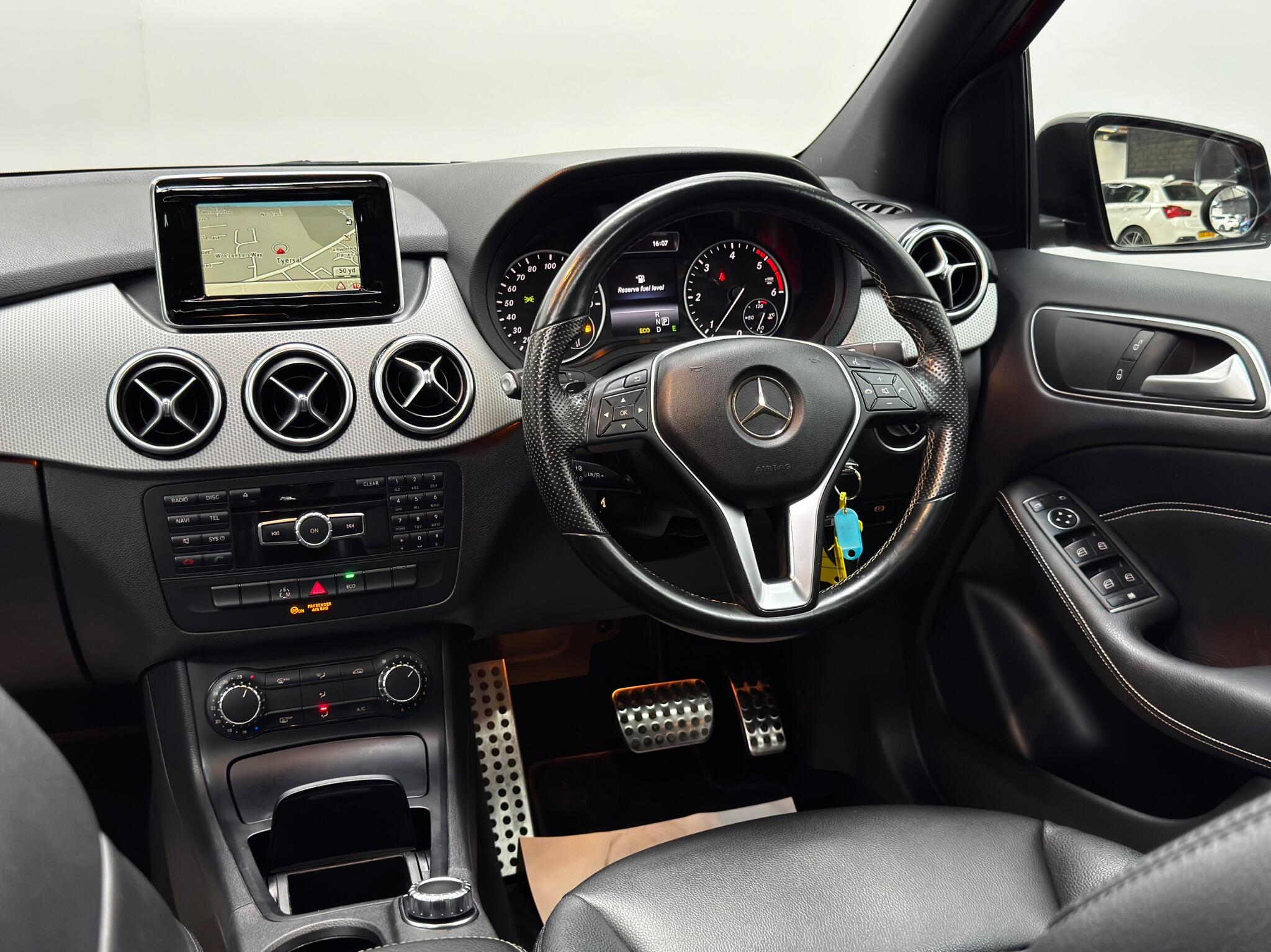Mercedes-Benz B-Class view 37