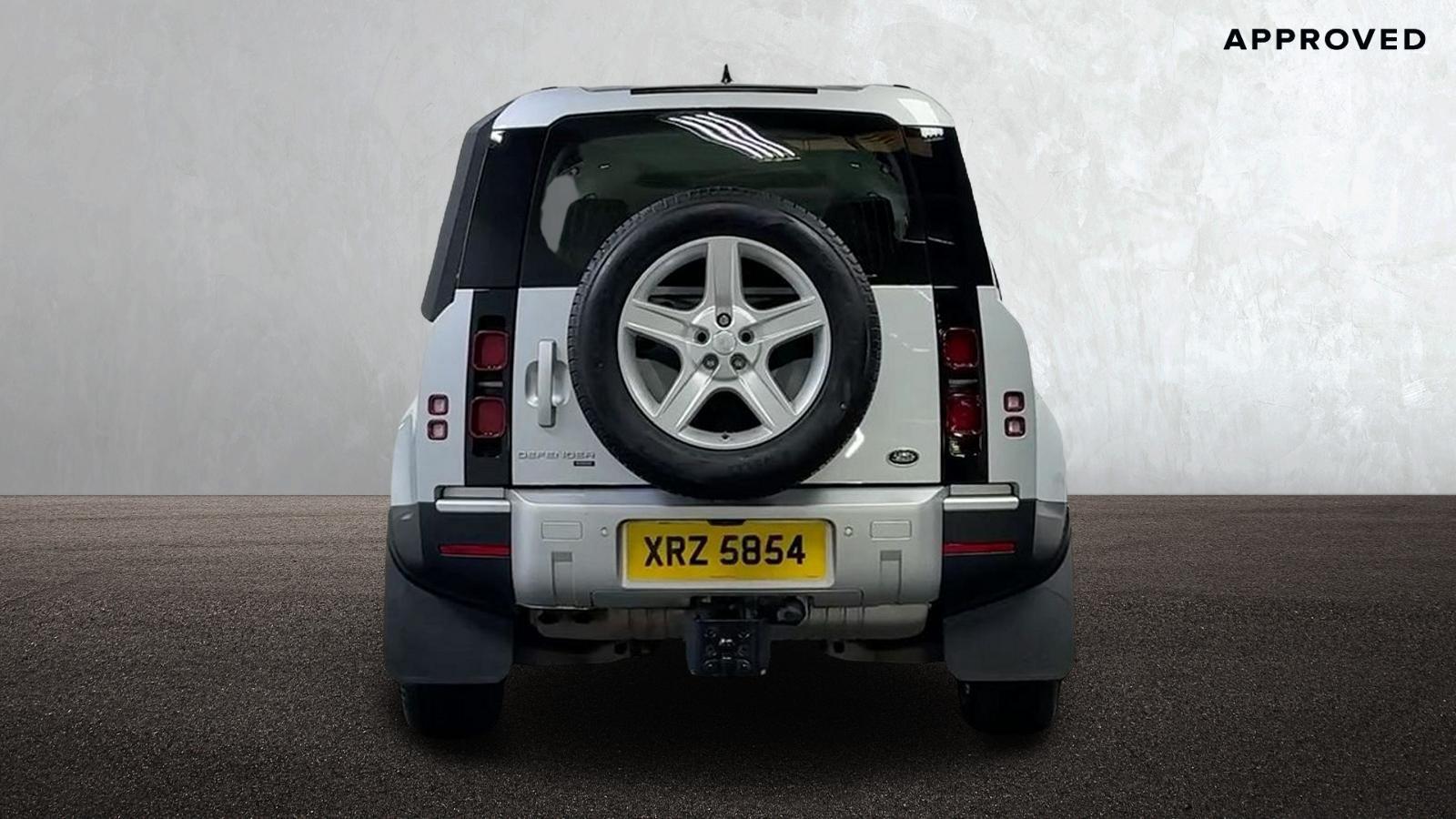 Land Rover Defender view 6