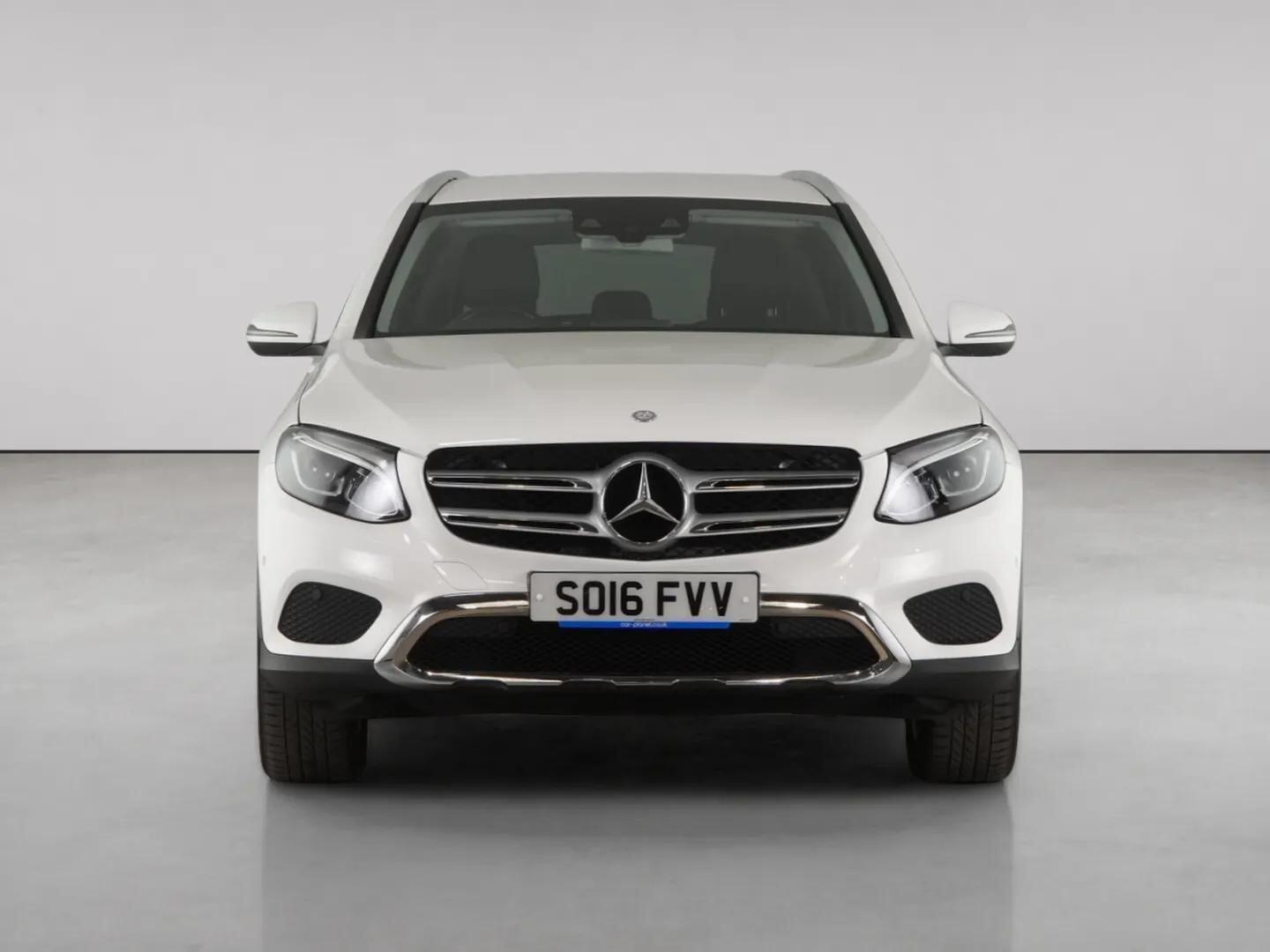 Mercedes-Benz GLC view 5