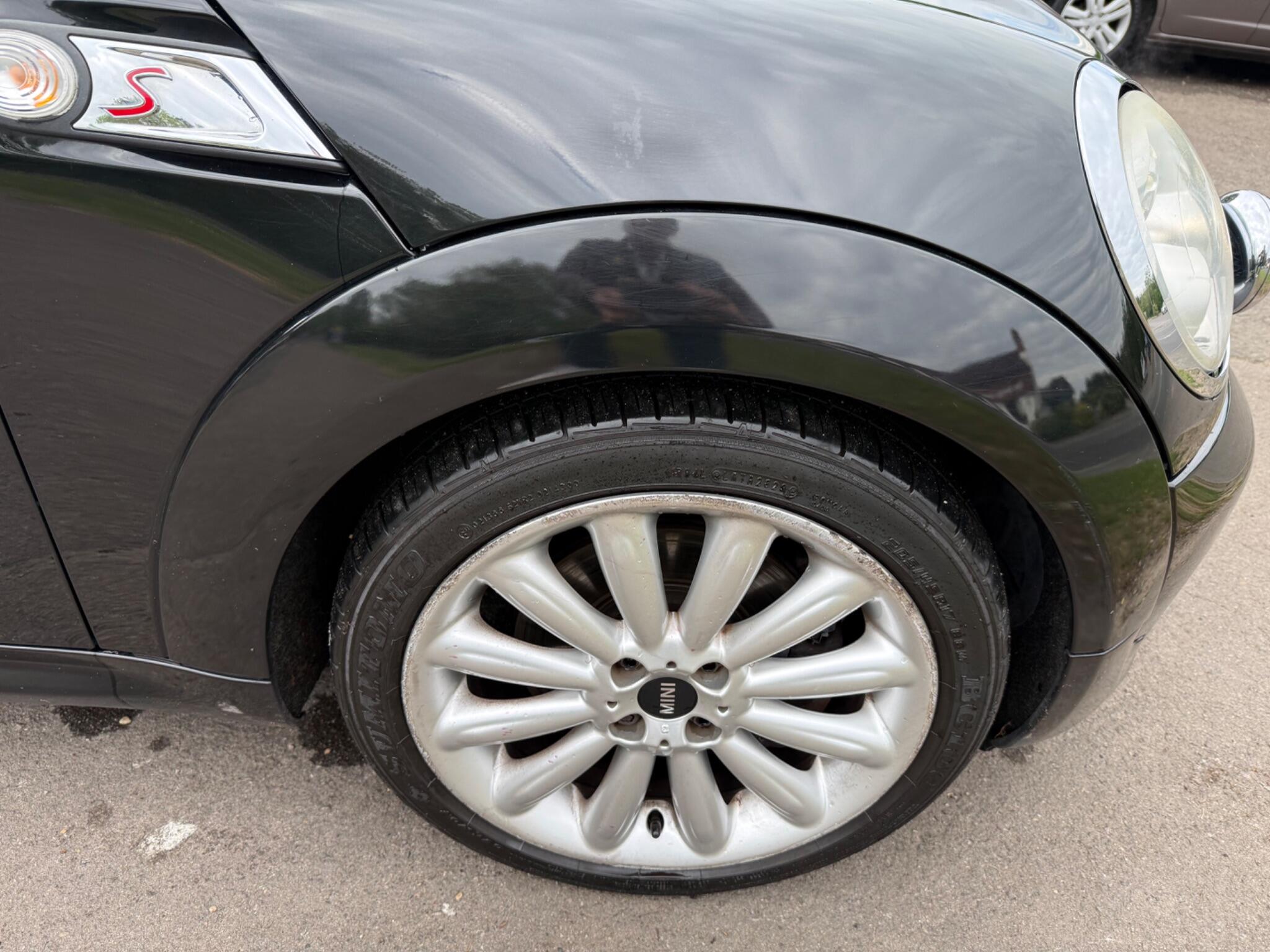 Mini Hatch view 27
