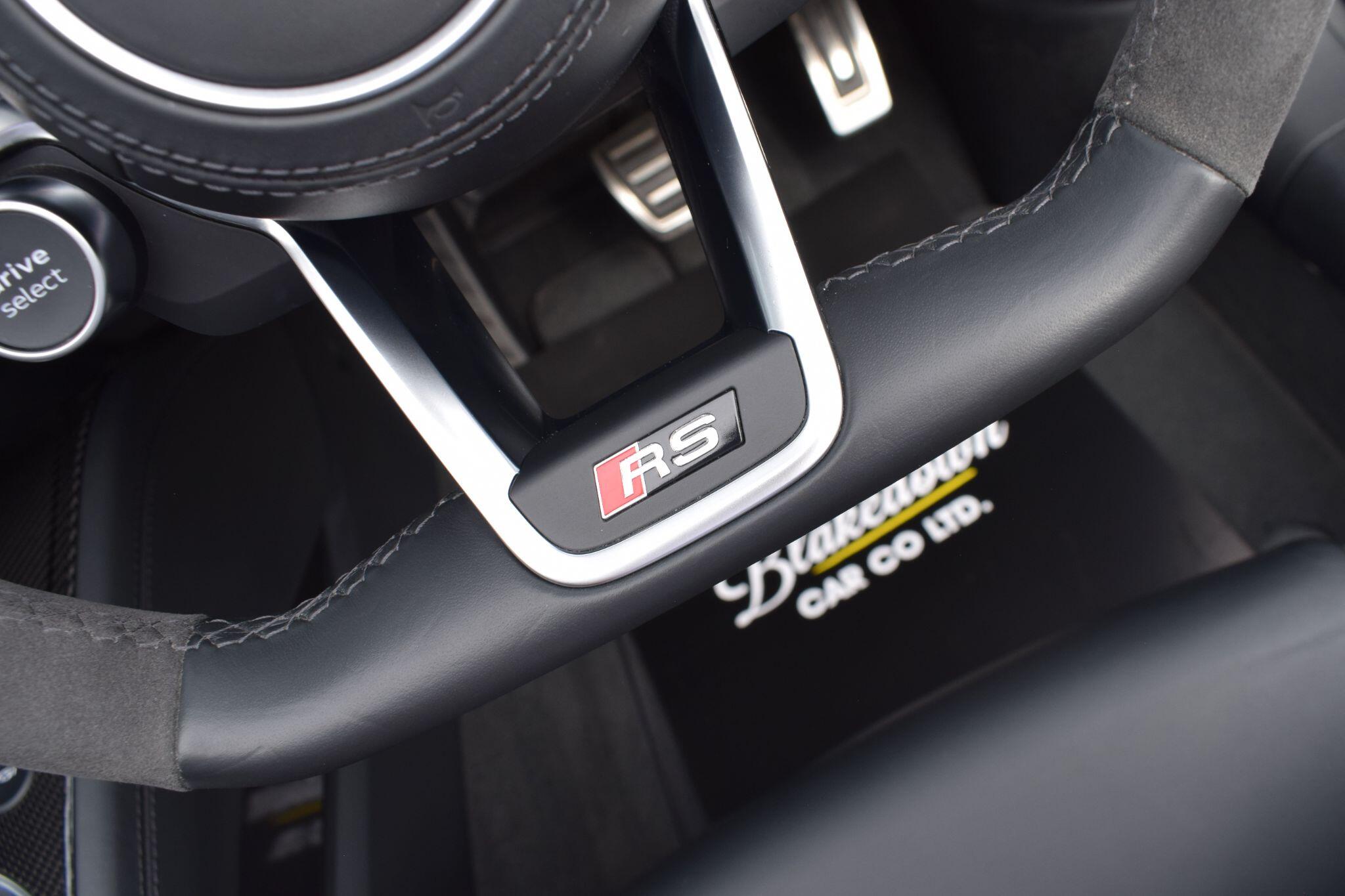 Audi TT RS view 17