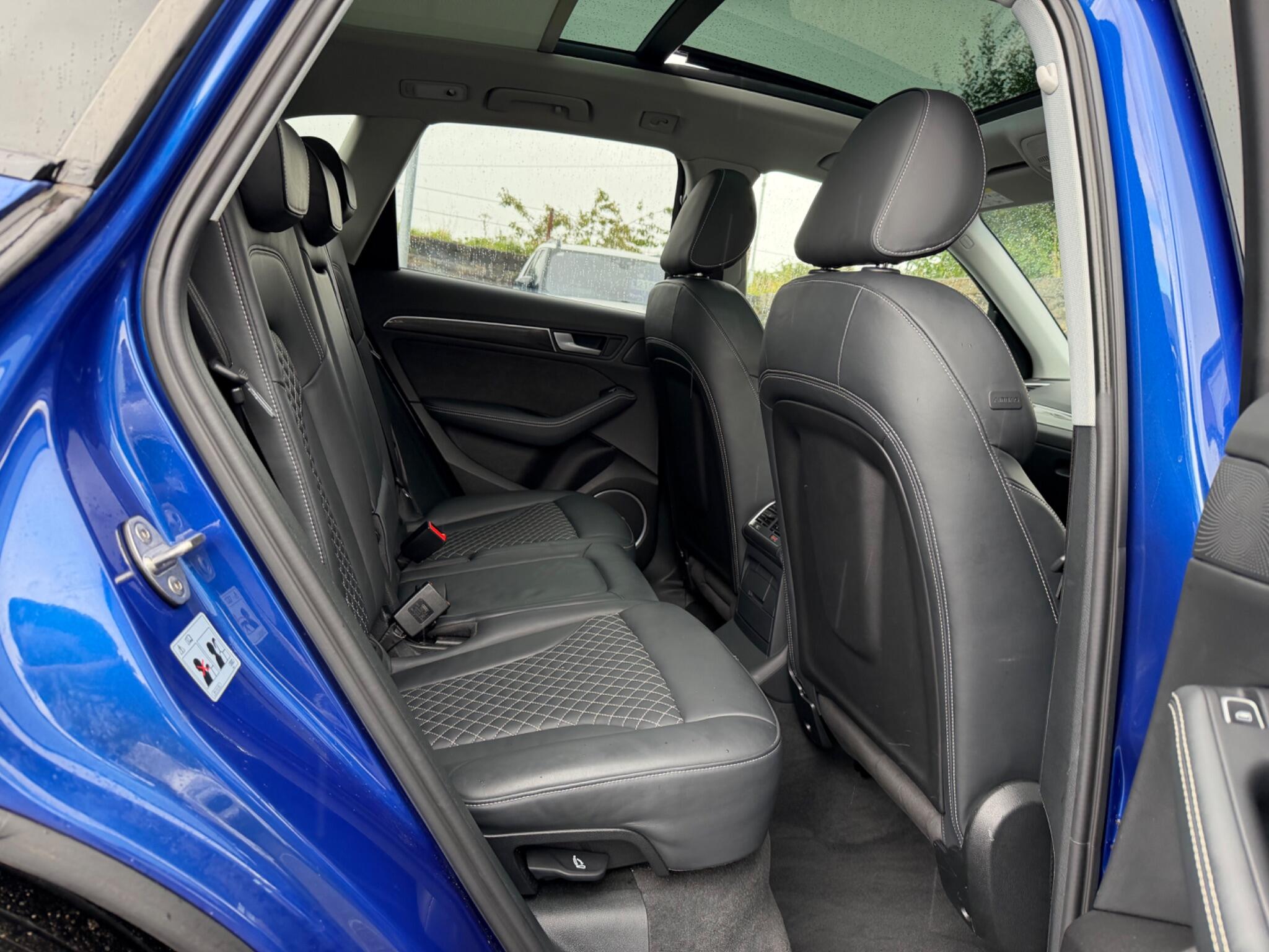Audi SQ5 view 21
