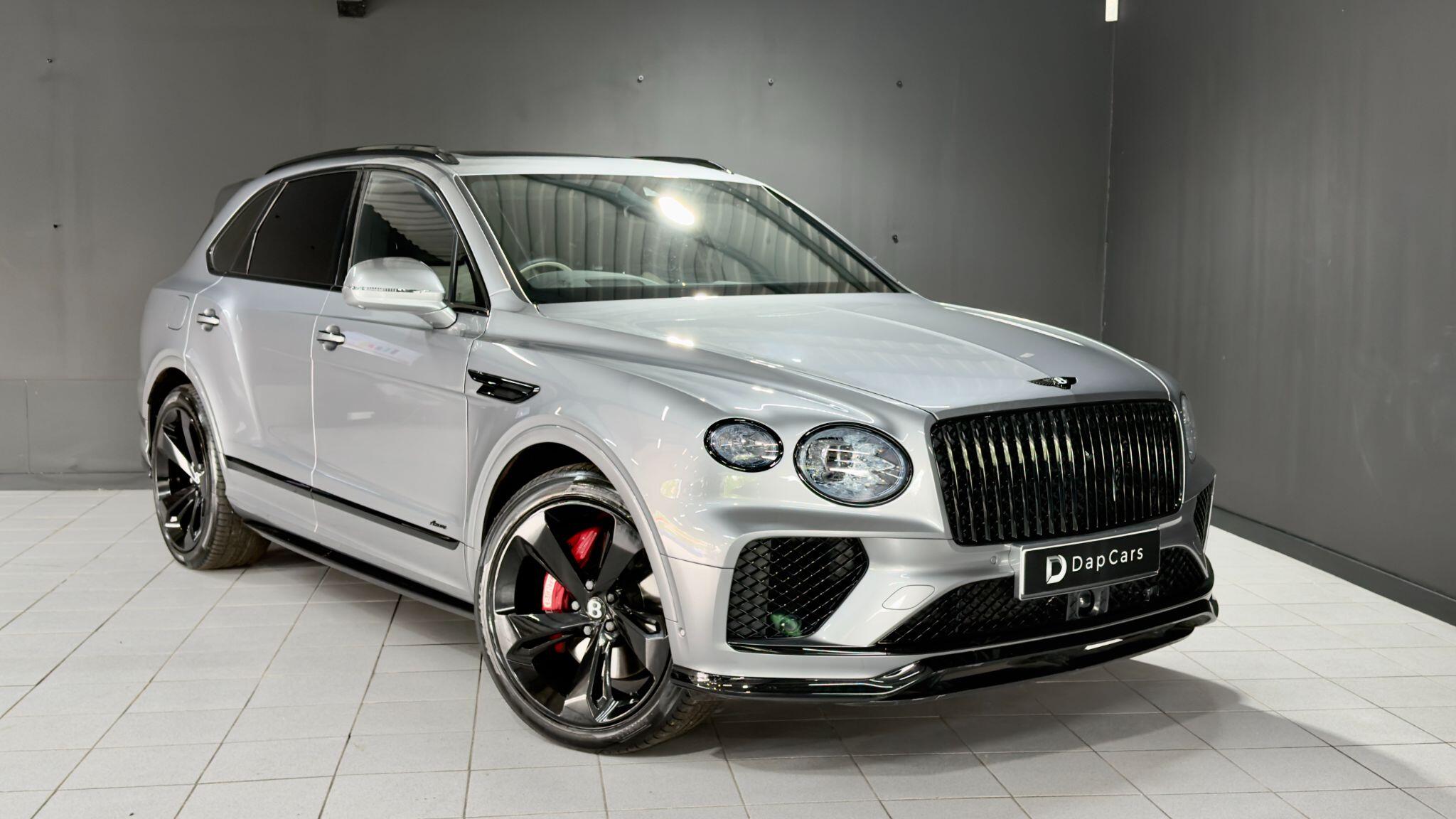 Bentley Bentayga view 9