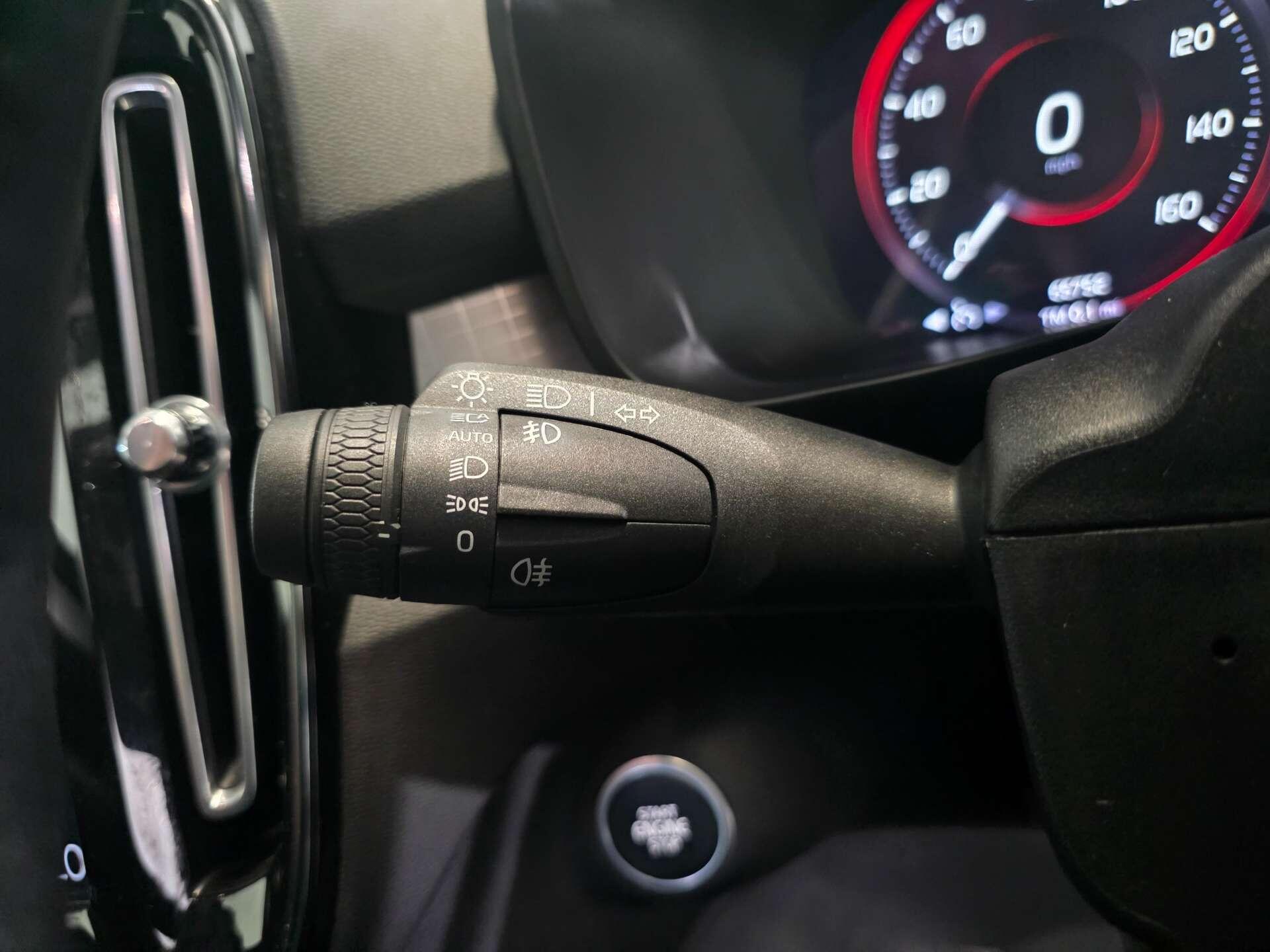 Volvo XC40 view 20