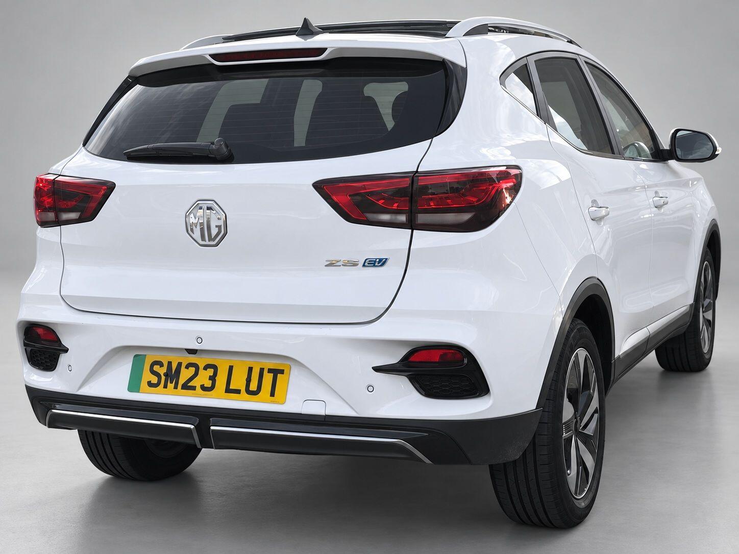 MG ZS view 9