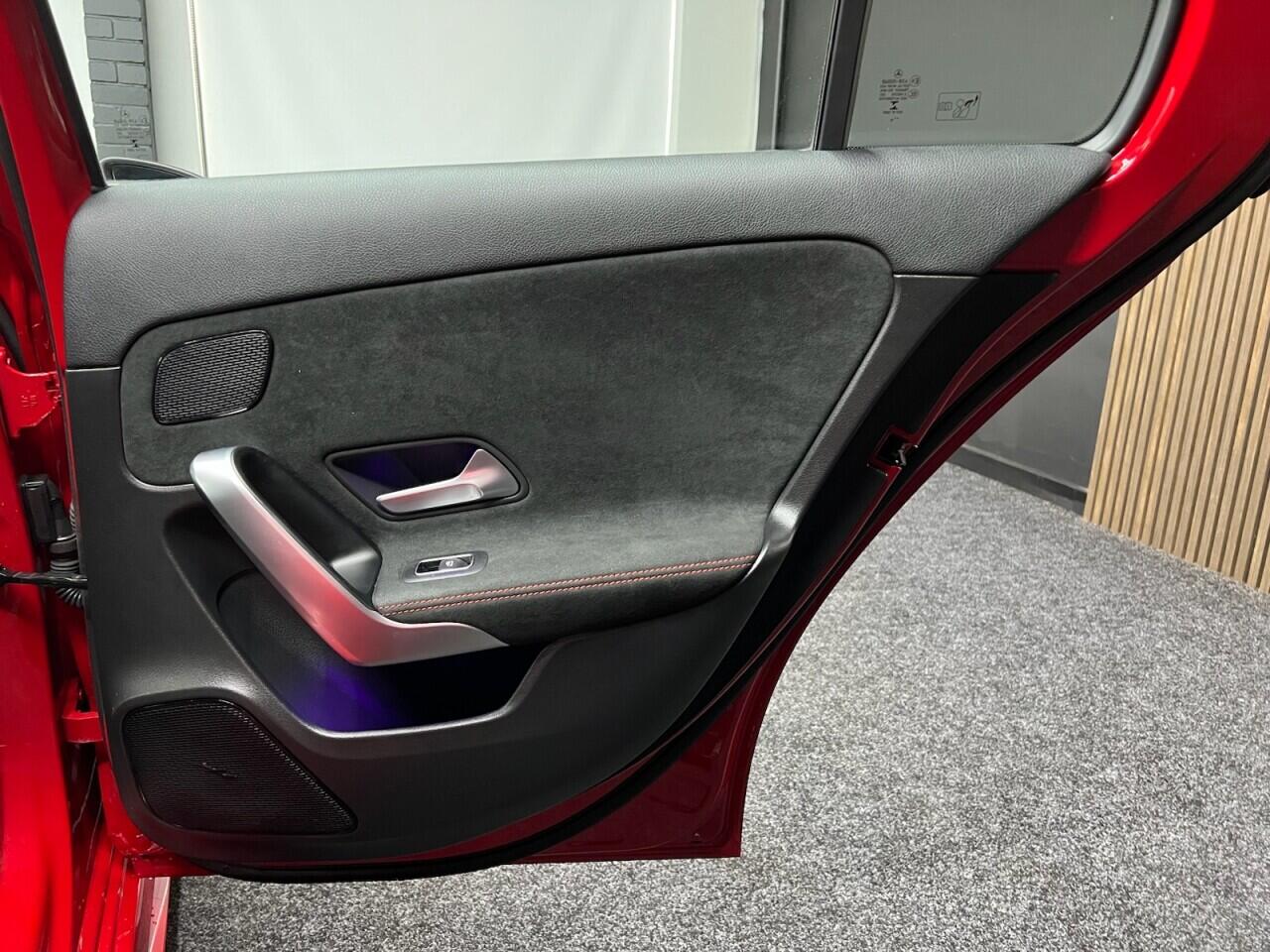 Mercedes-Benz A-Class view 40
