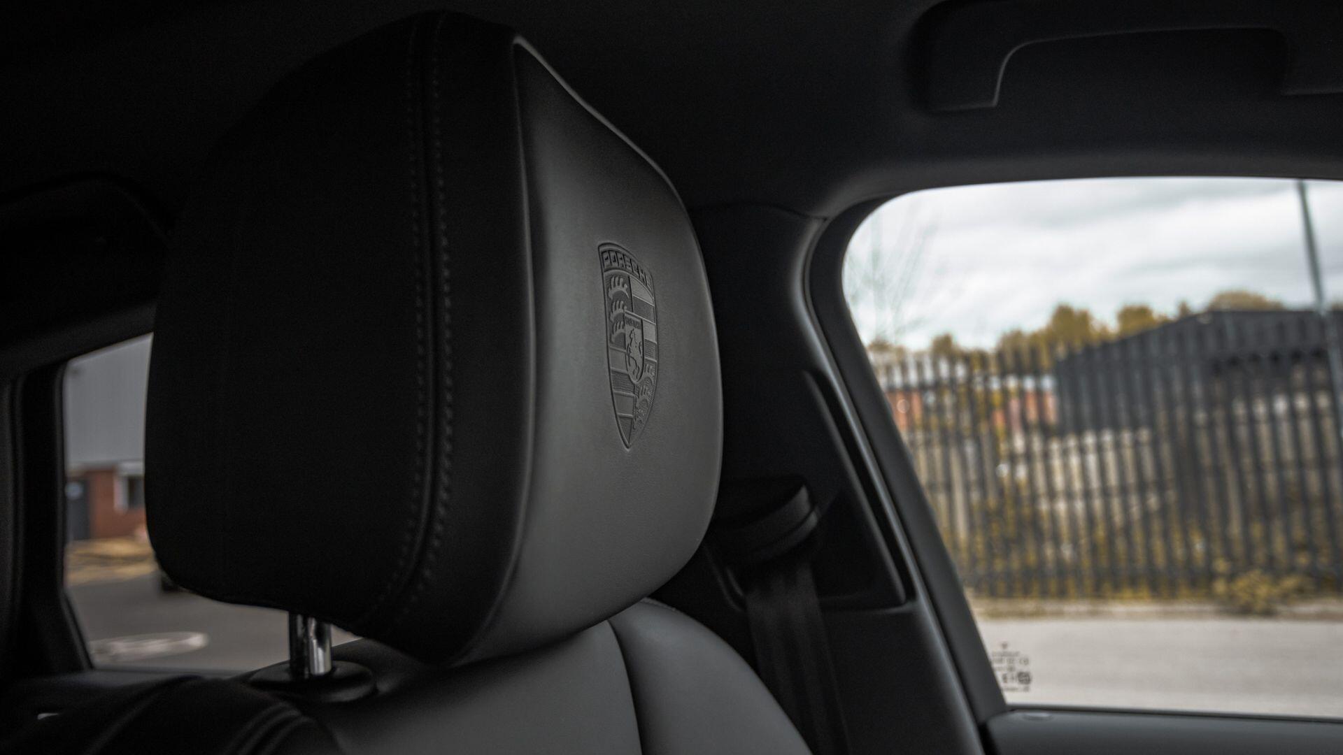 Porsche Macan view 33