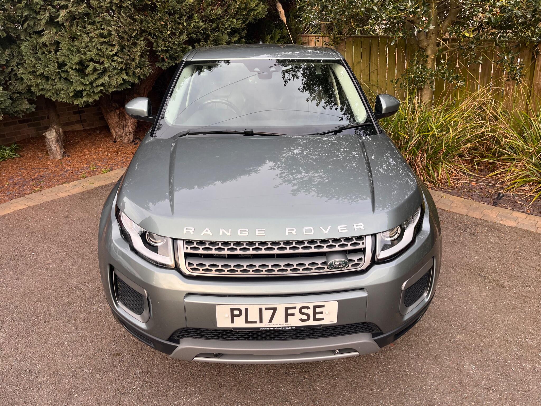 Land Rover Range Rover Evoque view 23