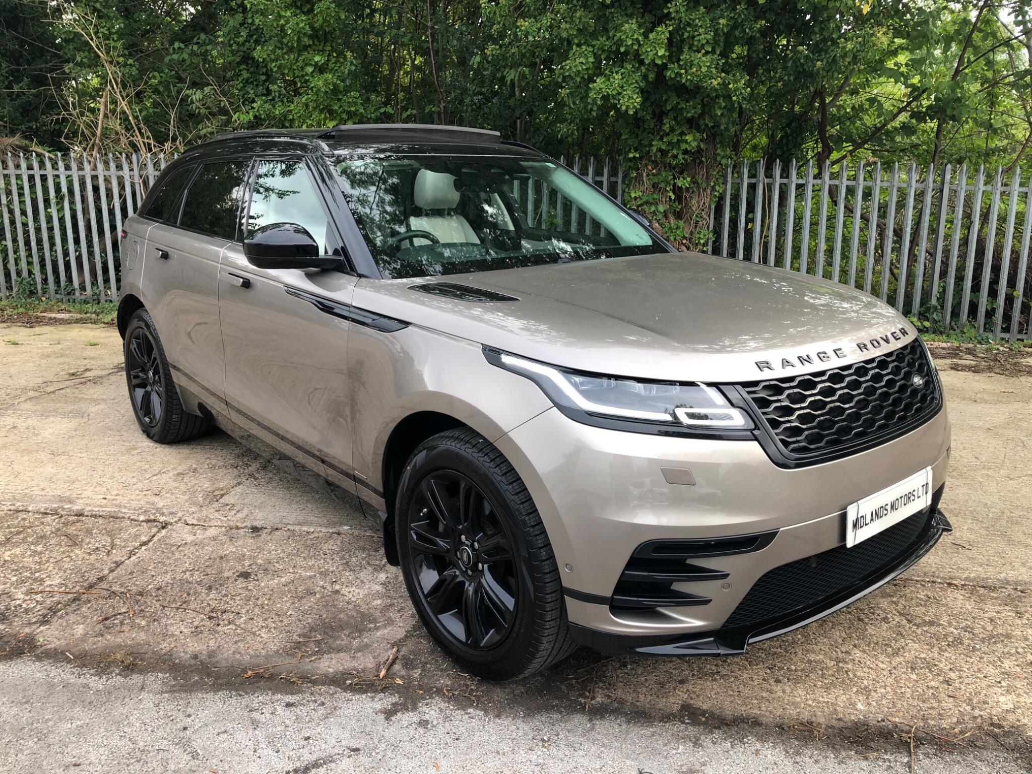 Land Rover Range Rover Velar view 17