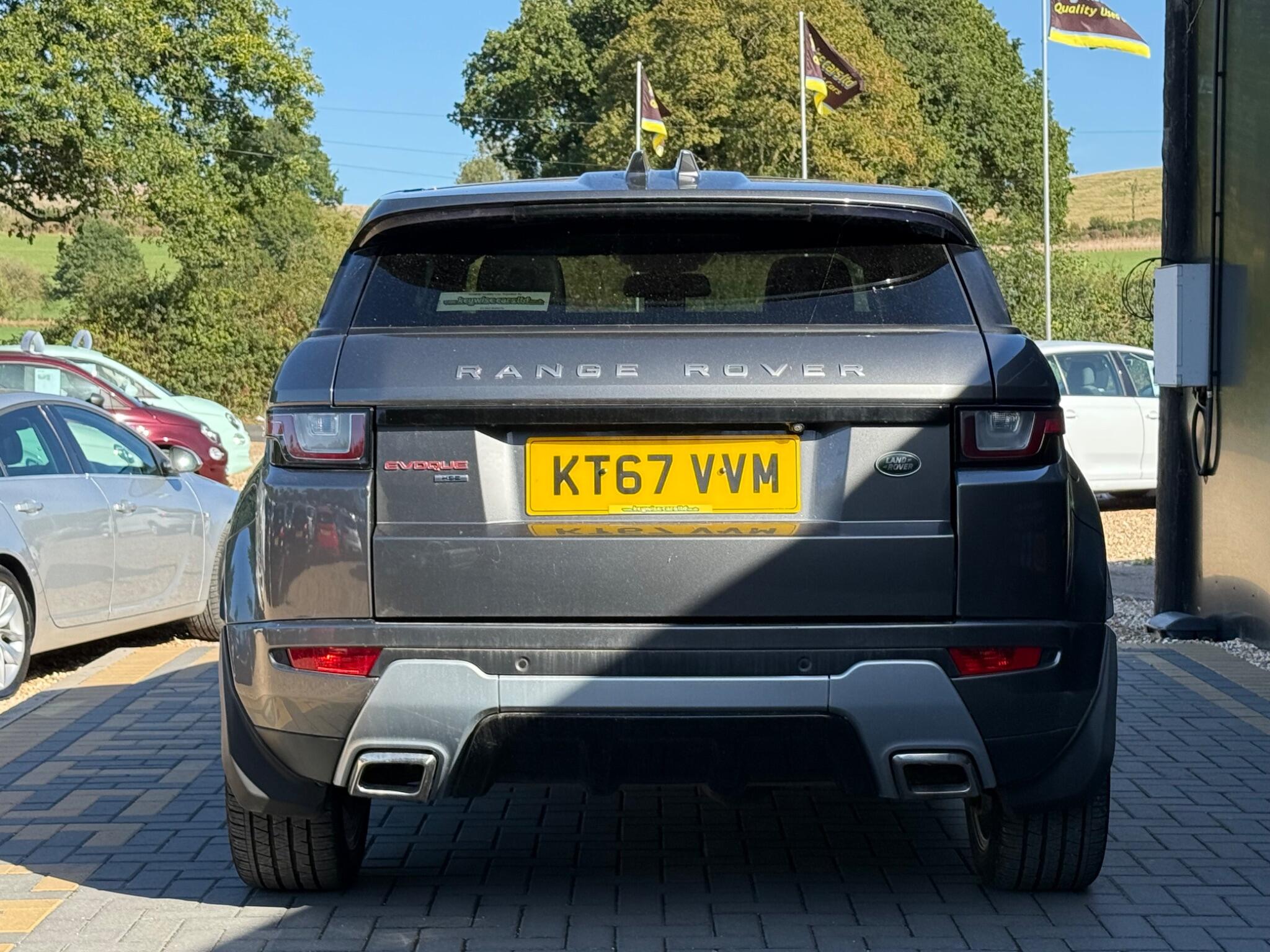 Land Rover Range Rover Evoque view 4