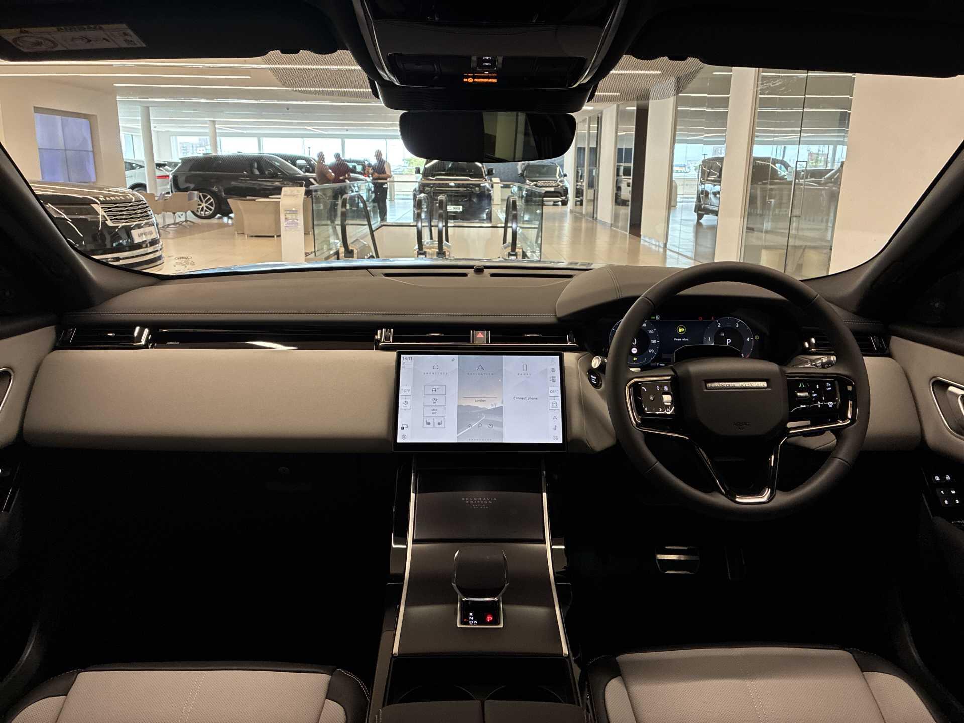 Land Rover Range Rover Velar view 9