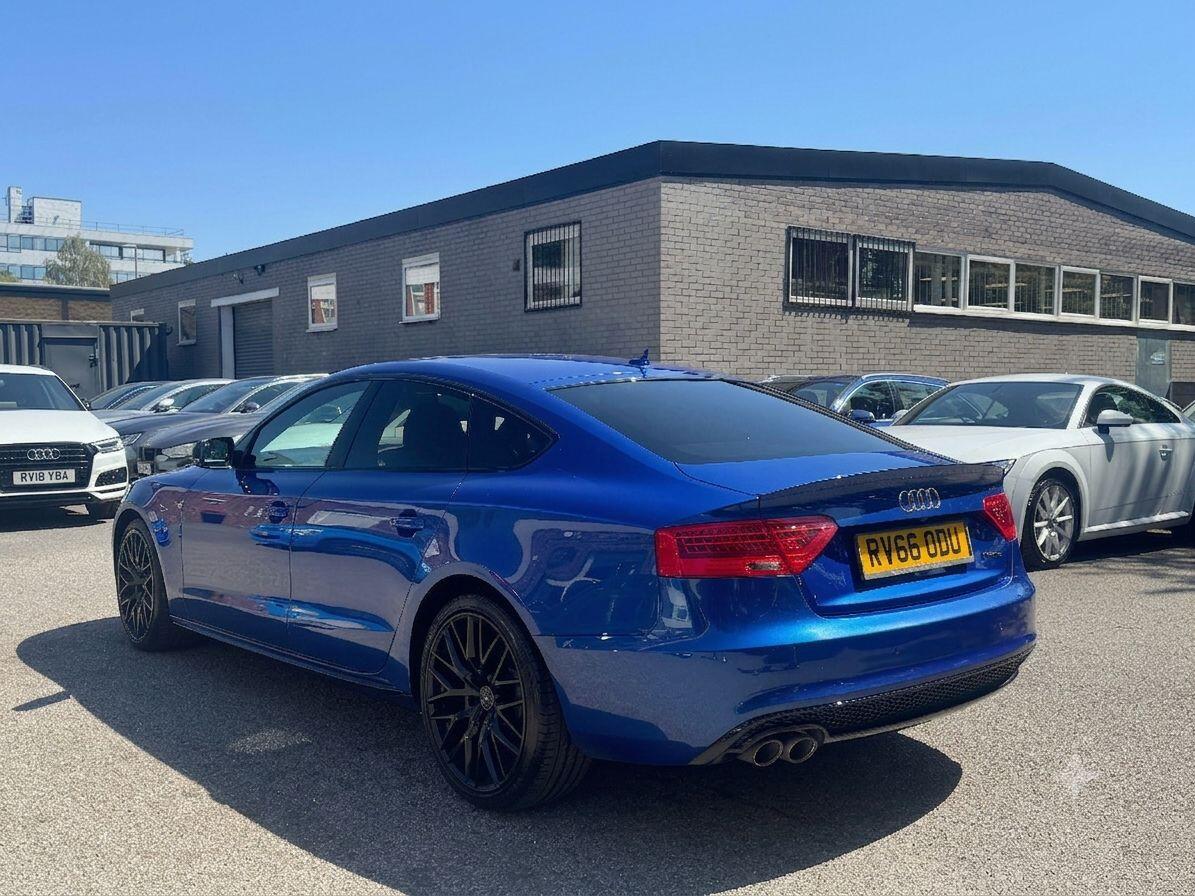 Audi A5 view 12