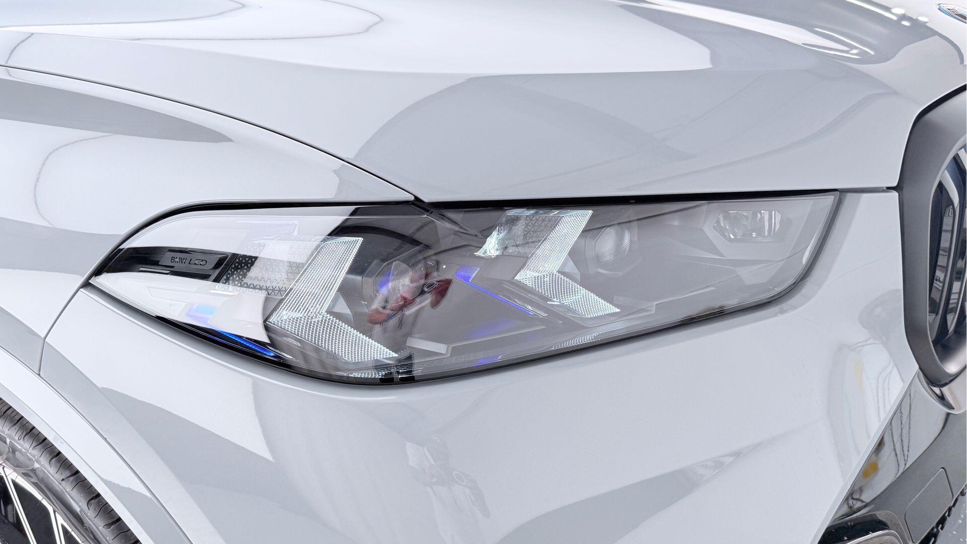 BMW X5 view 22