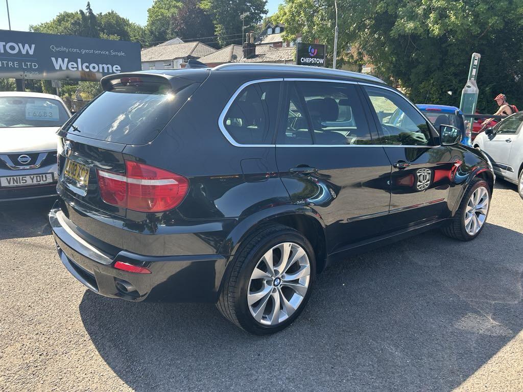 BMW X5 view 2