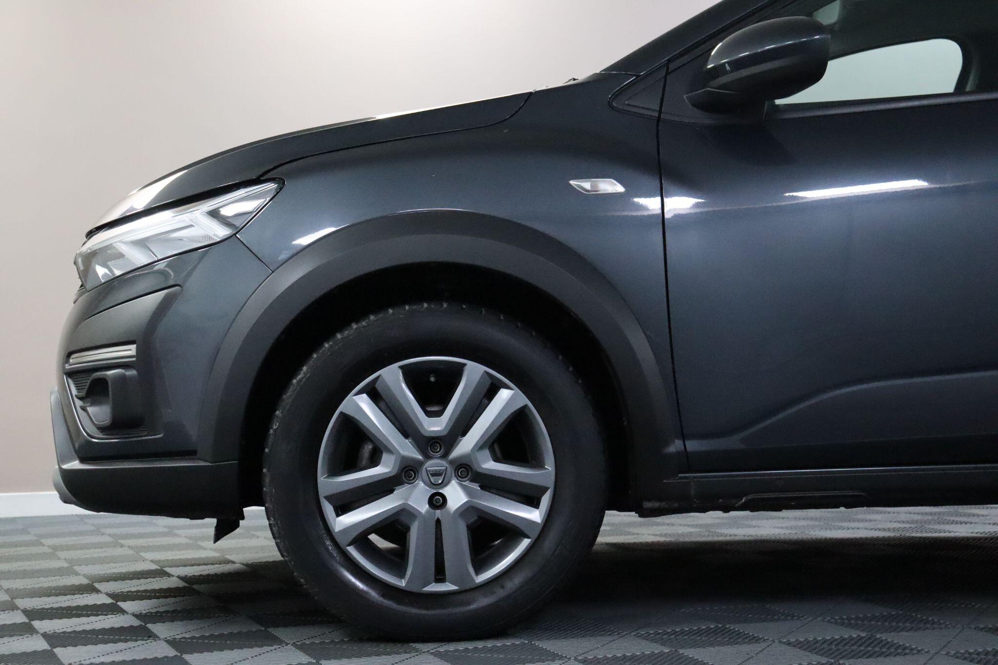 Dacia Sandero view 27
