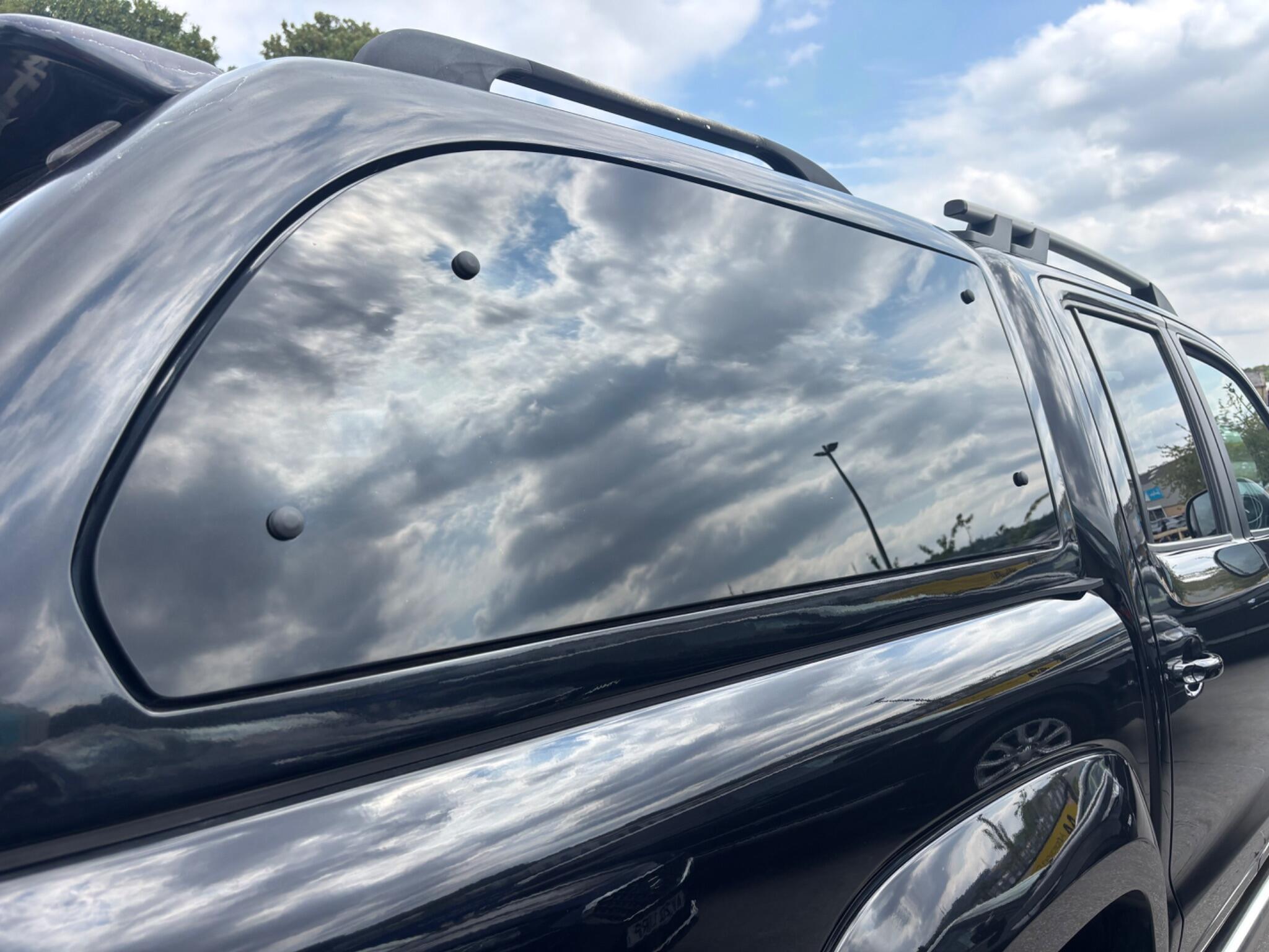 Volkswagen Amarok view 29