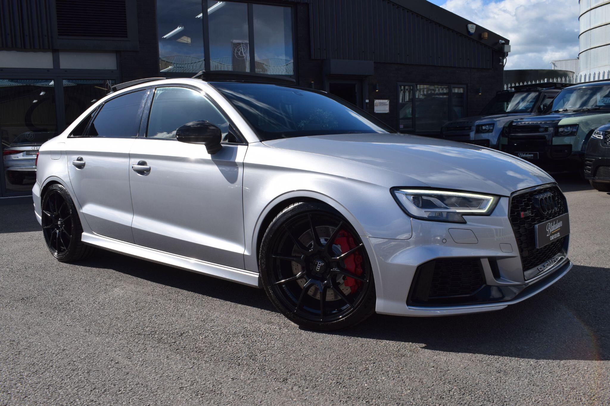 Audi RS3 view 3
