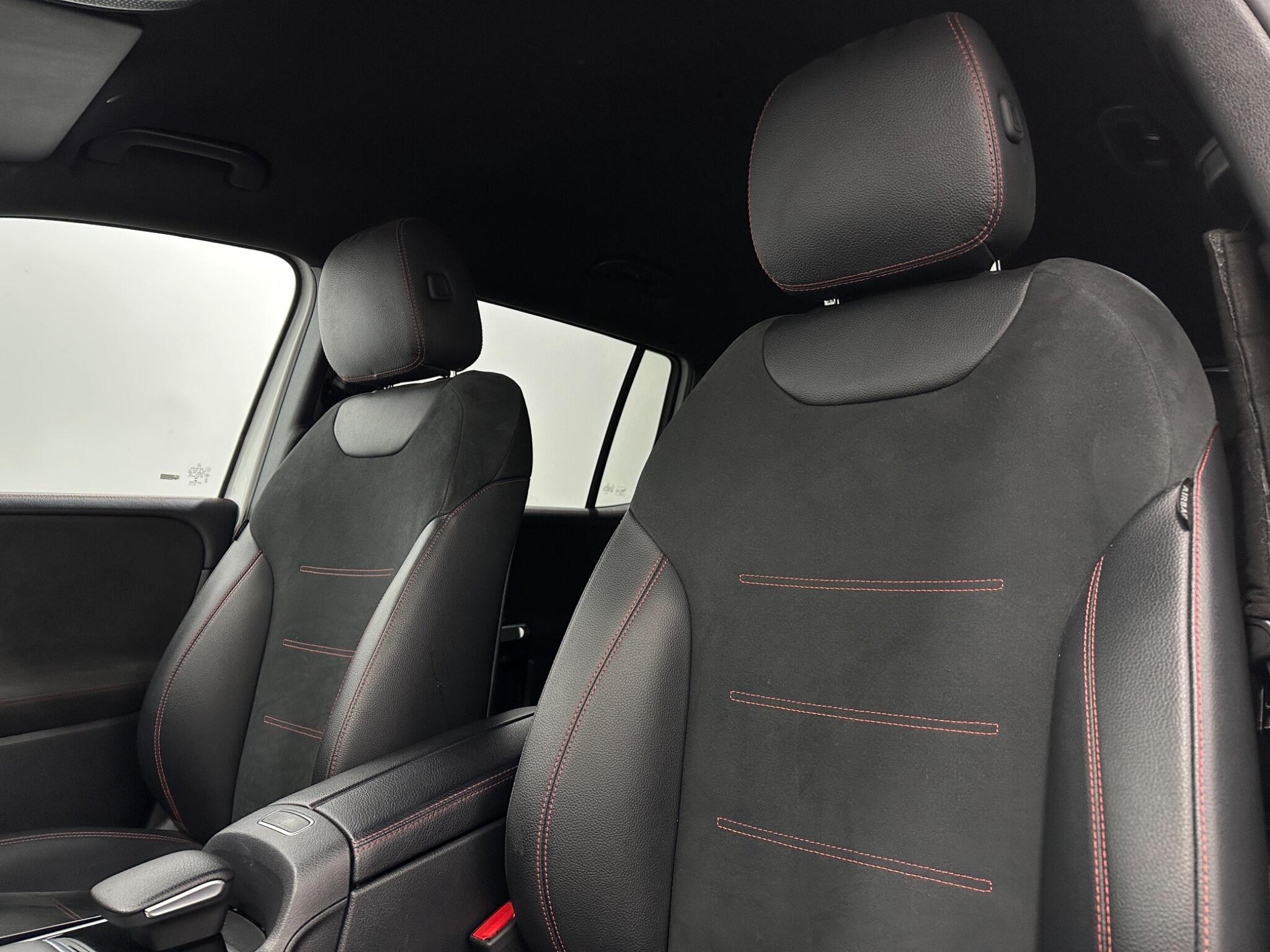 Mercedes-Benz GLB view 37