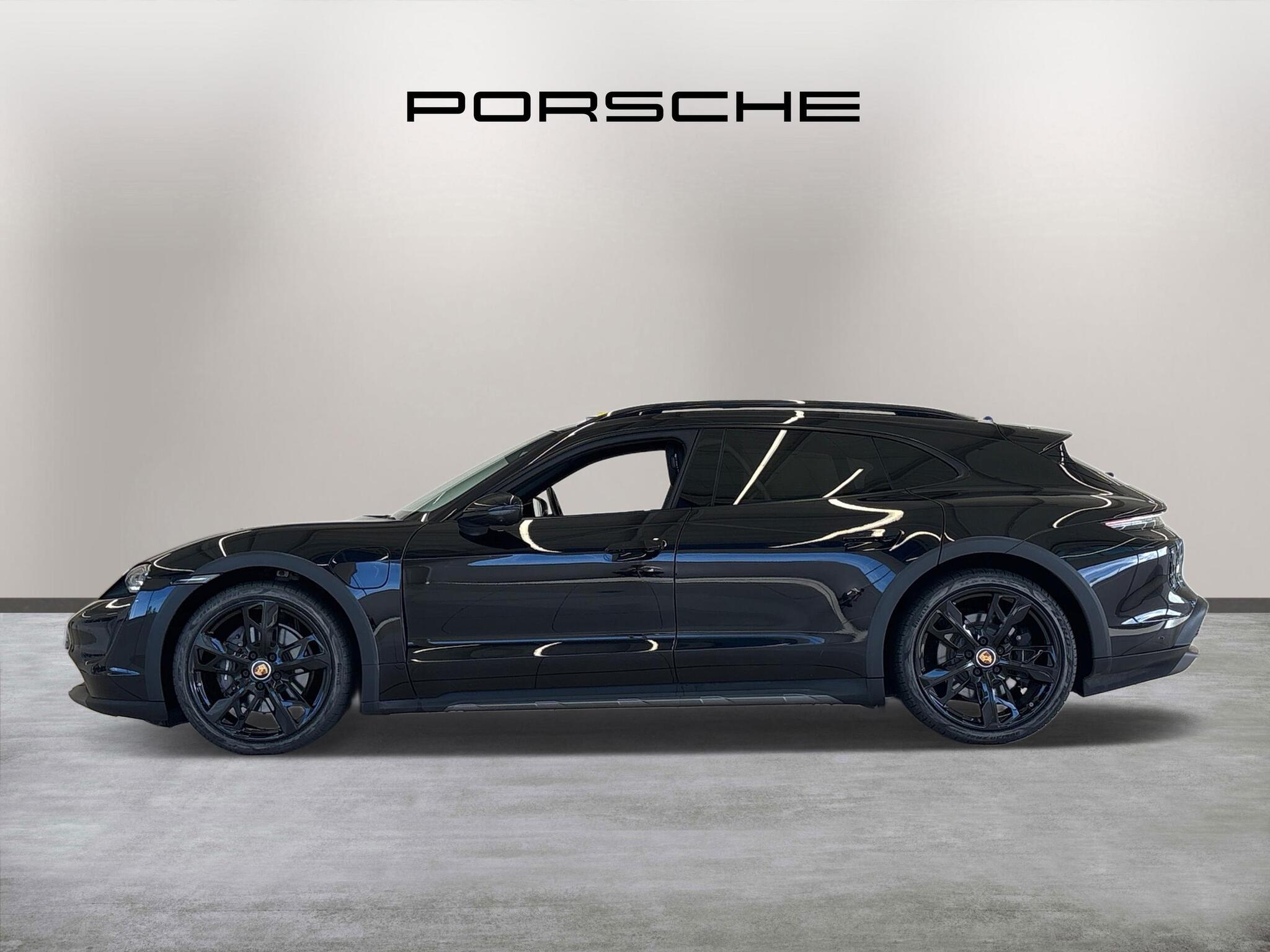 Porsche Taycan view 4