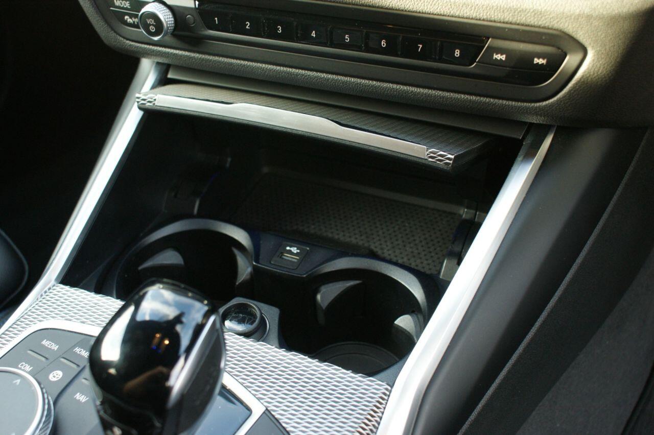 BMW 3 Series view 49