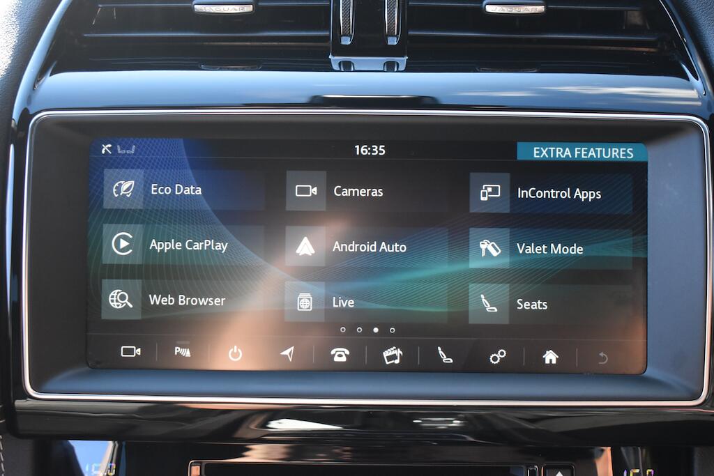 Jaguar F-Pace view 59