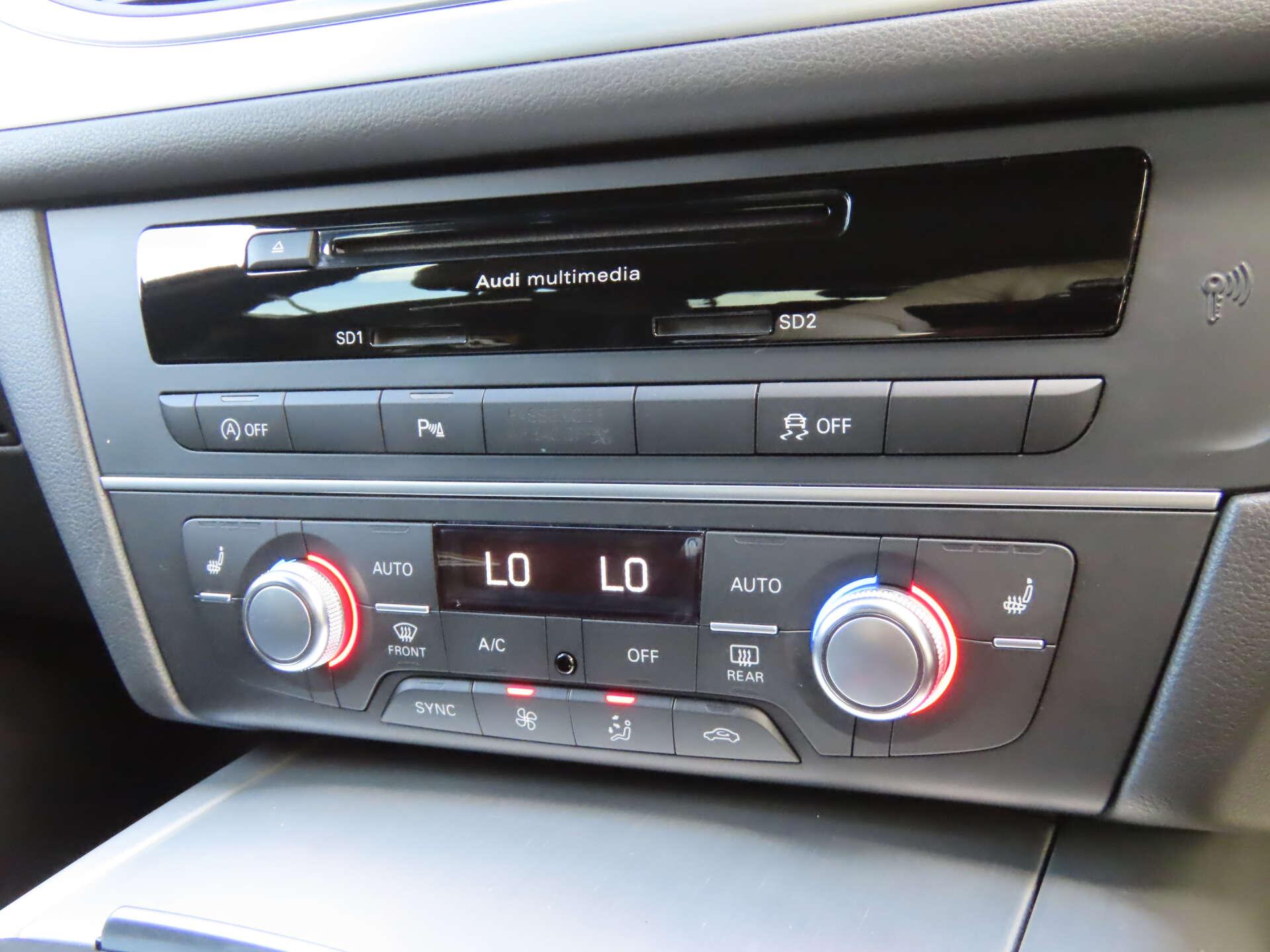 Audi A6 view 12