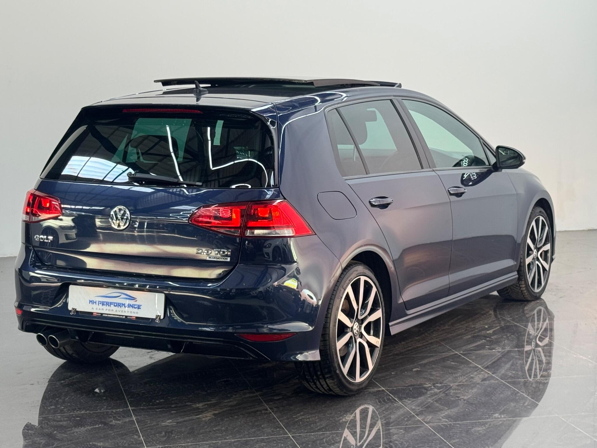 Volkswagen Golf view 21