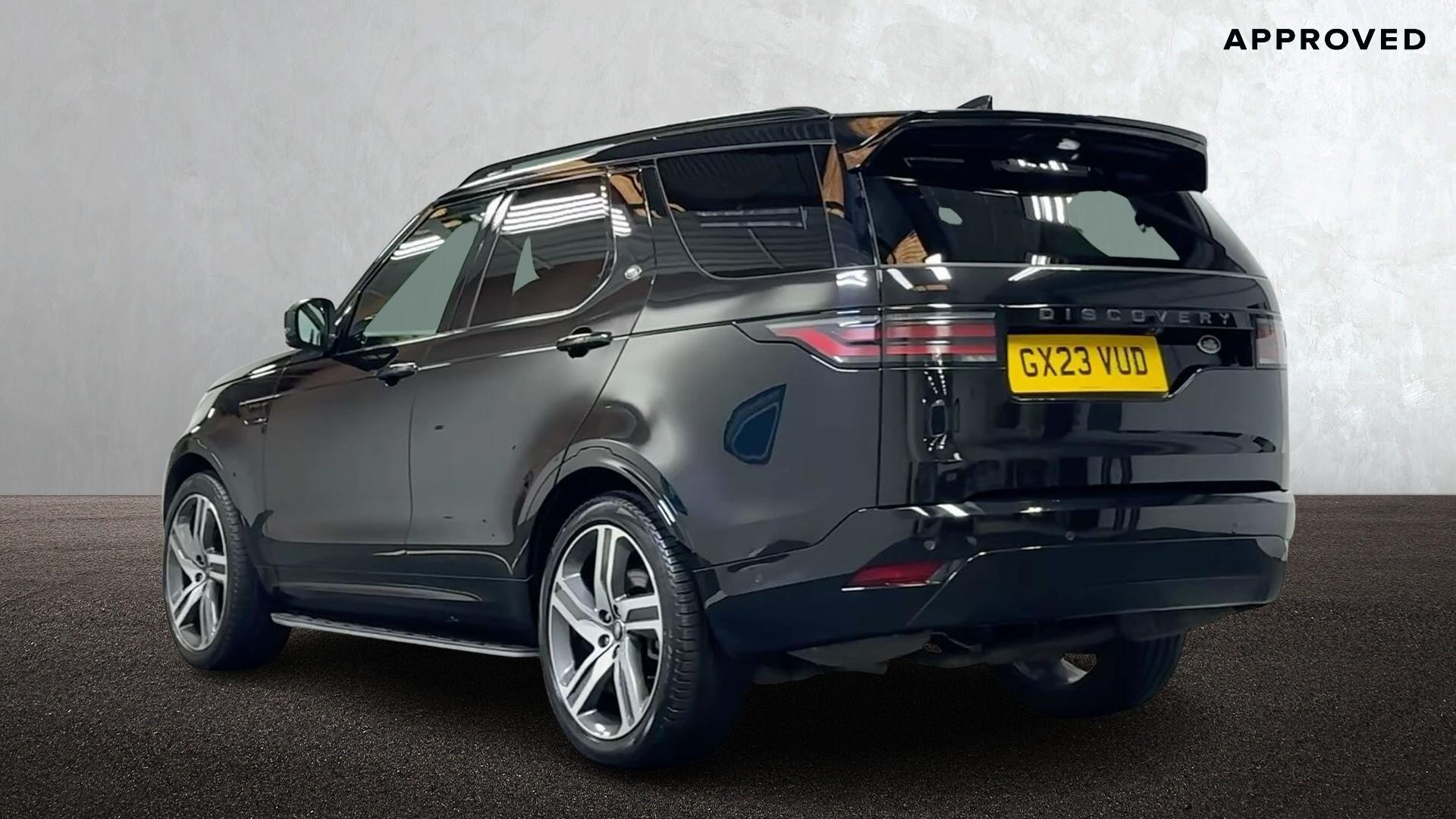 Land Rover Discovery view 2