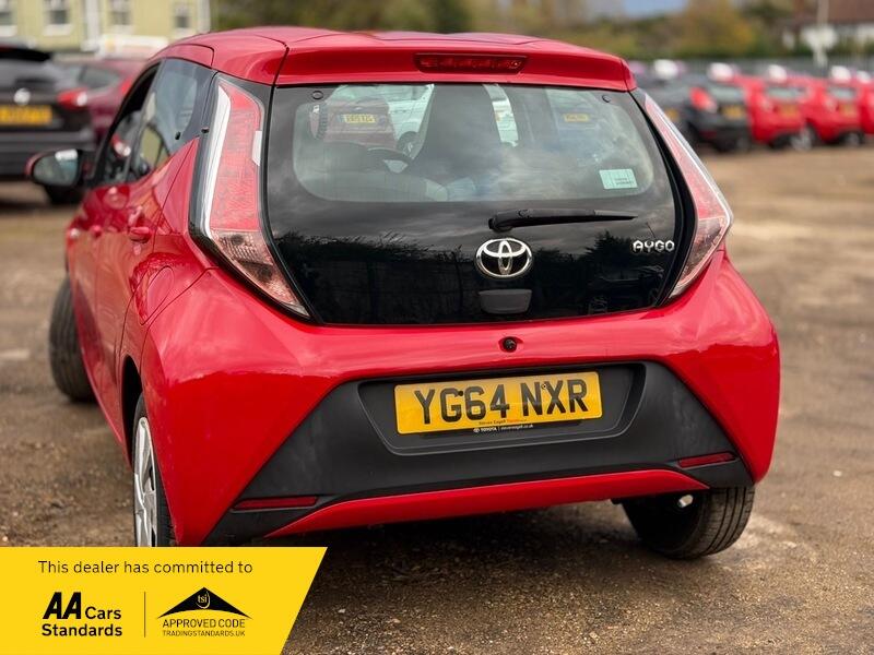 2014 Toyota AYGO image 18