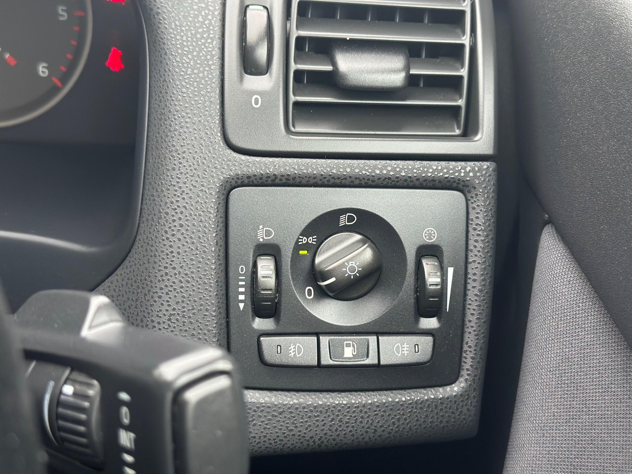 Volvo V50 view 38