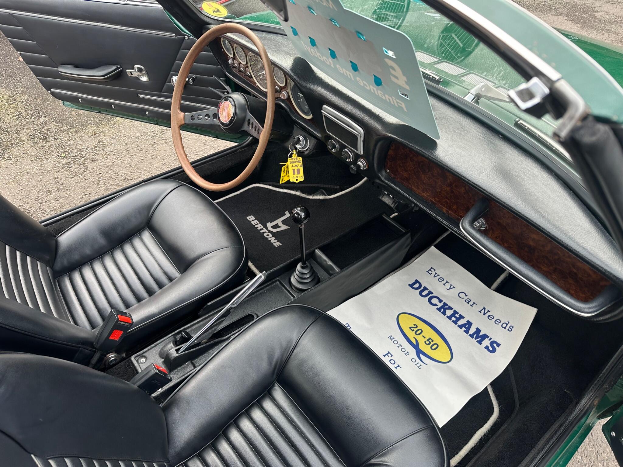 Fiat 850 view 17