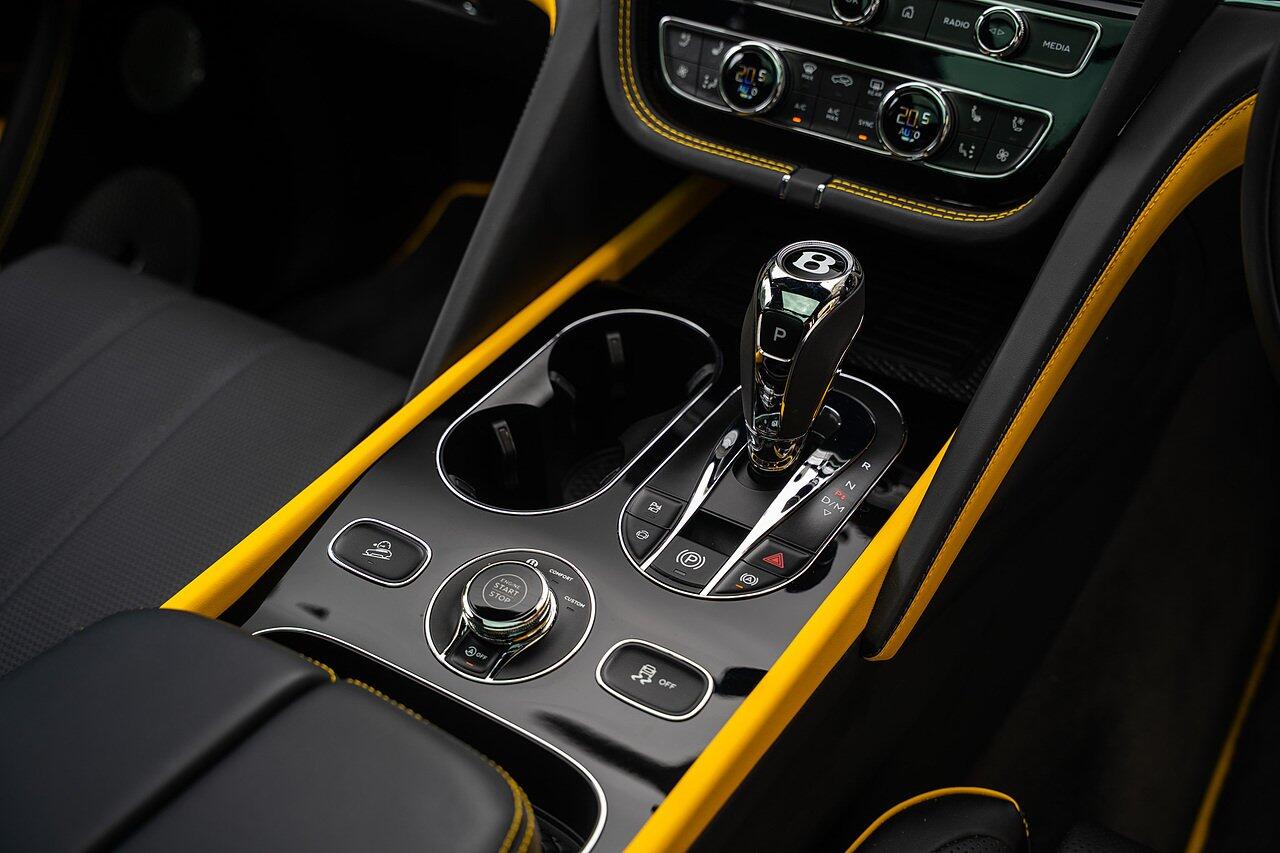 Bentley Bentayga view 52