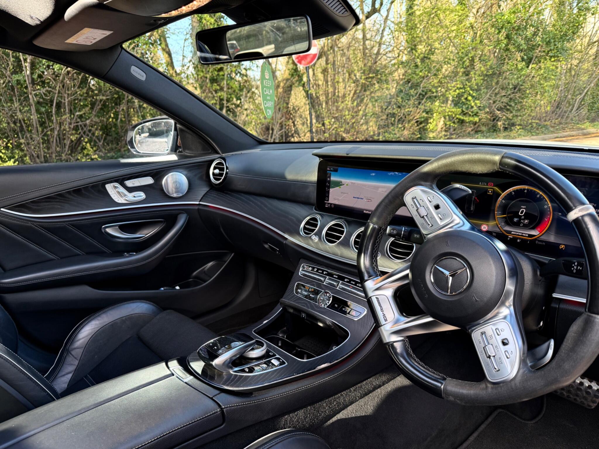 Mercedes-Benz E-Class view 4