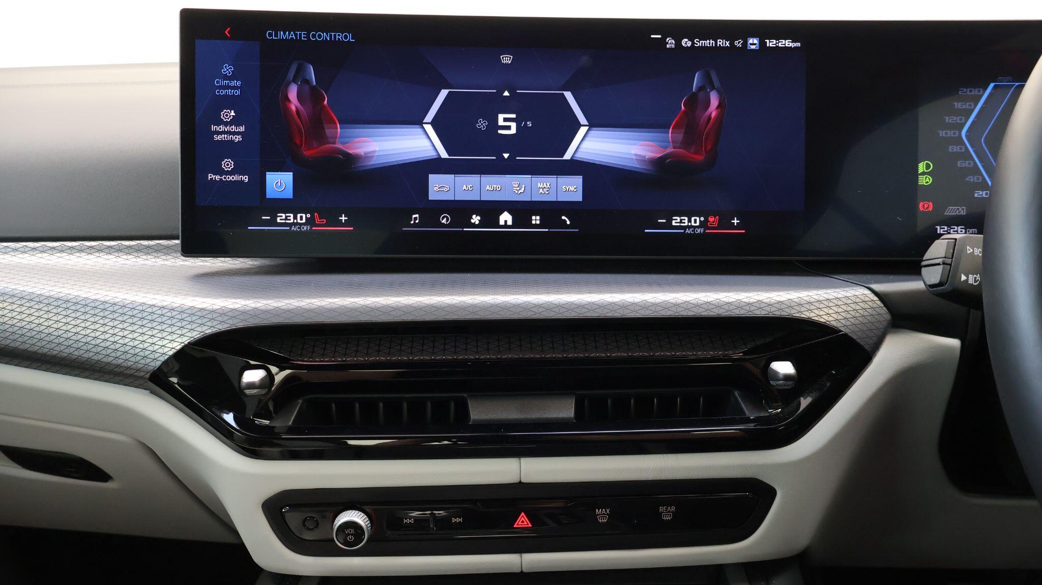 BMW M4 view 40