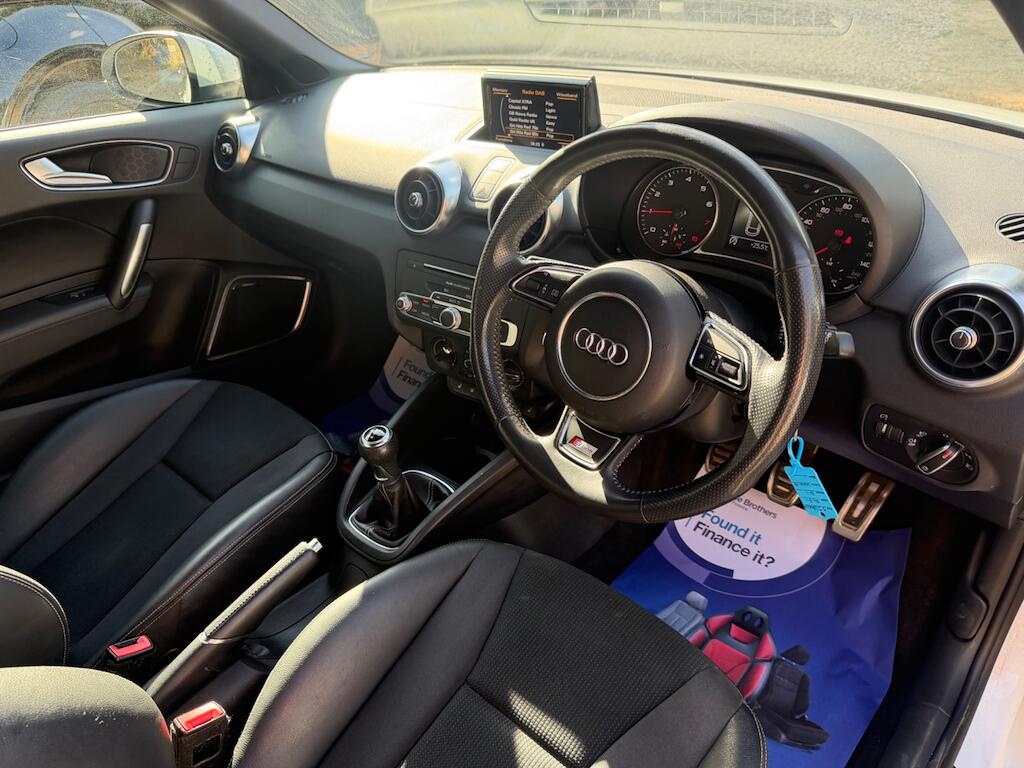 Audi A1 view 13