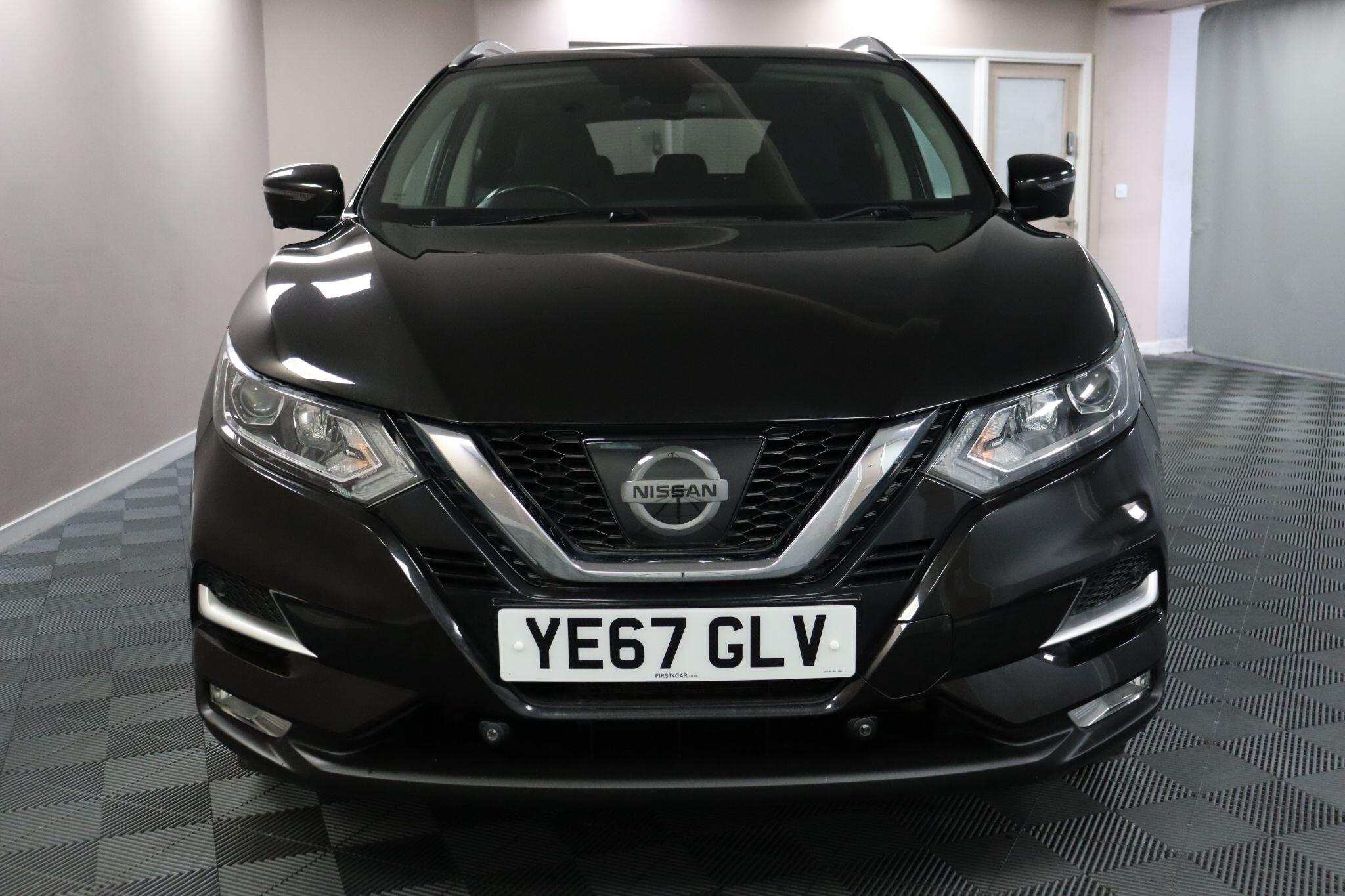 Nissan Qashqai view 2