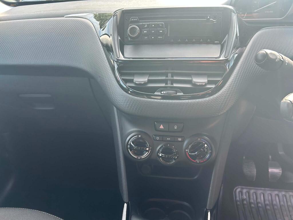 Peugeot 2008 view 12
