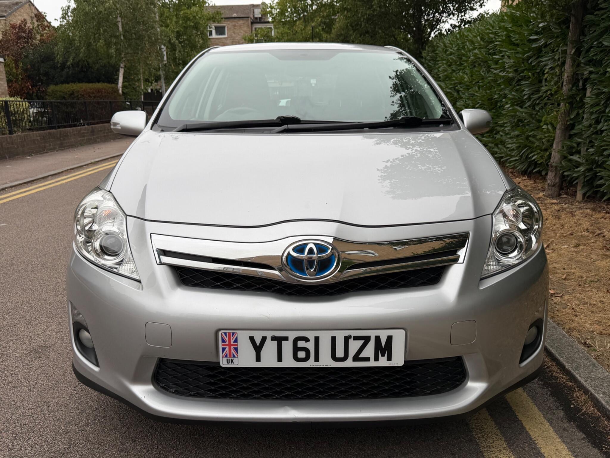 Toyota Auris view 4