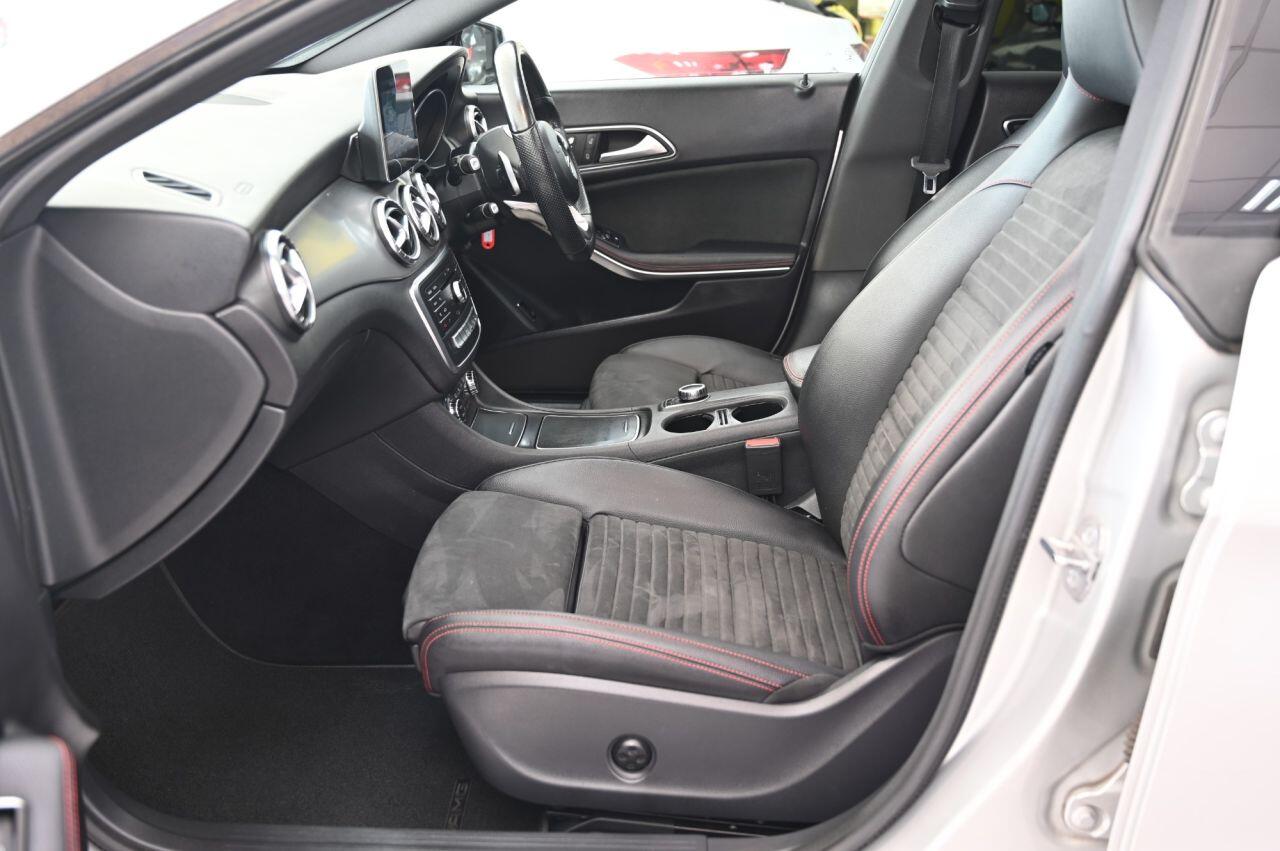 Mercedes-Benz Cla view 14