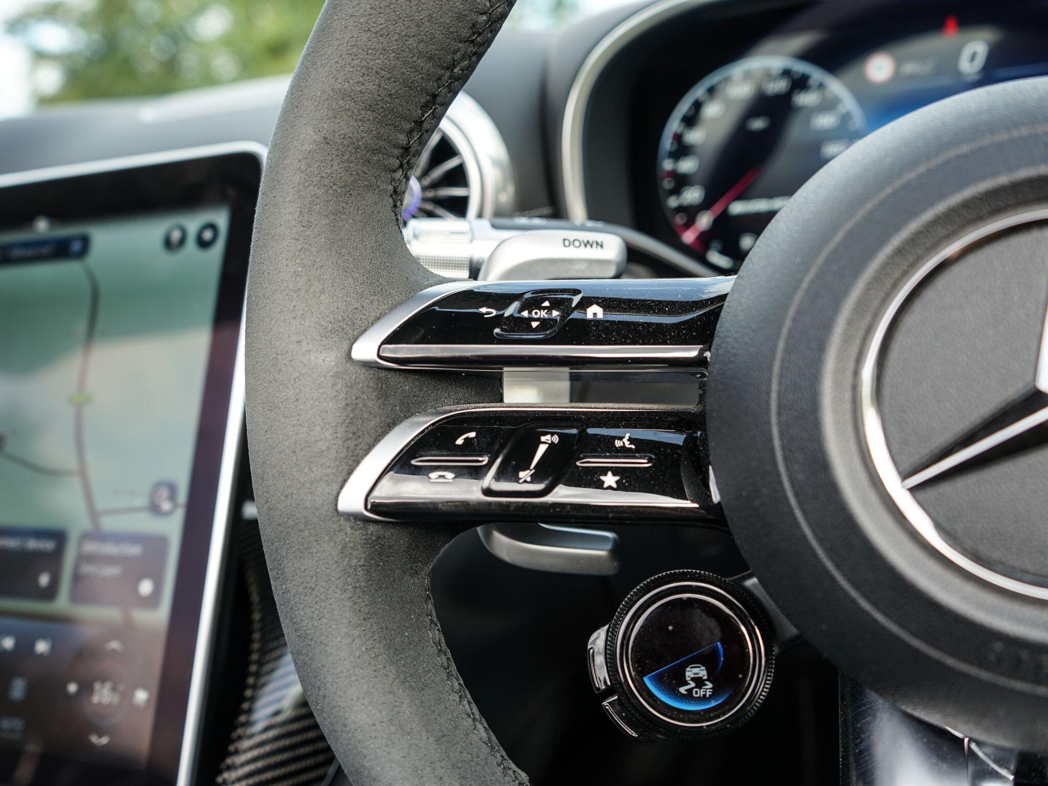 Mercedes-Benz SL view 42