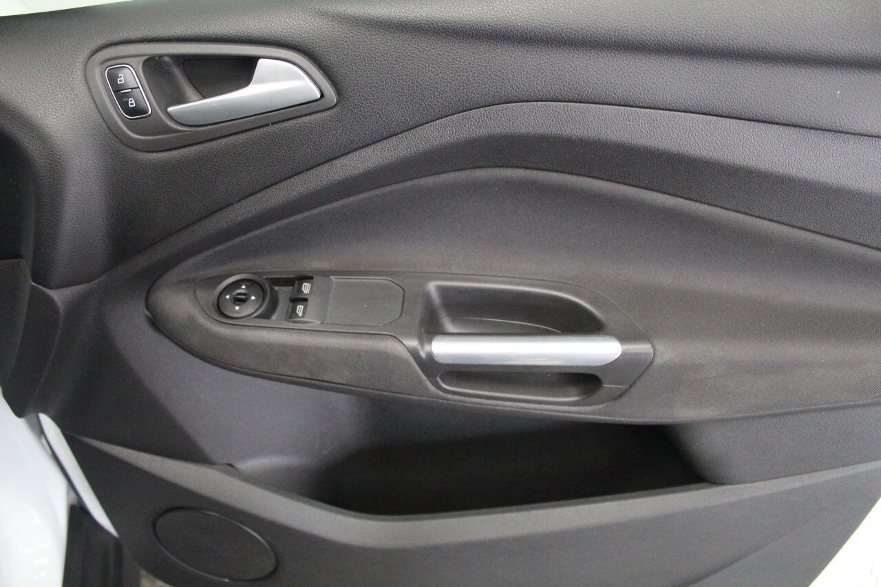 Ford C-Max view 45