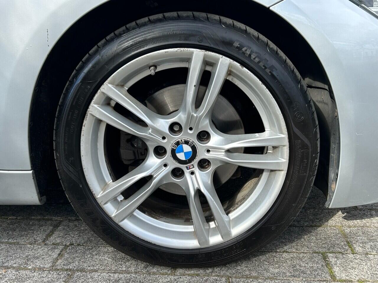 BMW 3 Series view 39