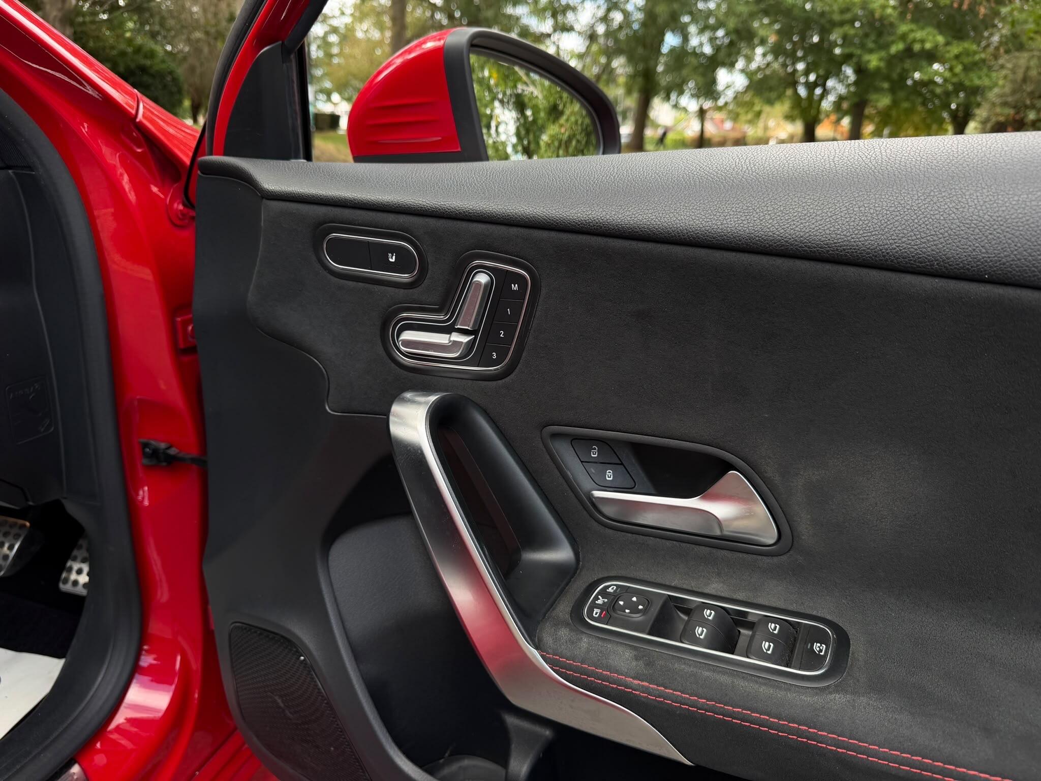 Mercedes-Benz A-Class view 27