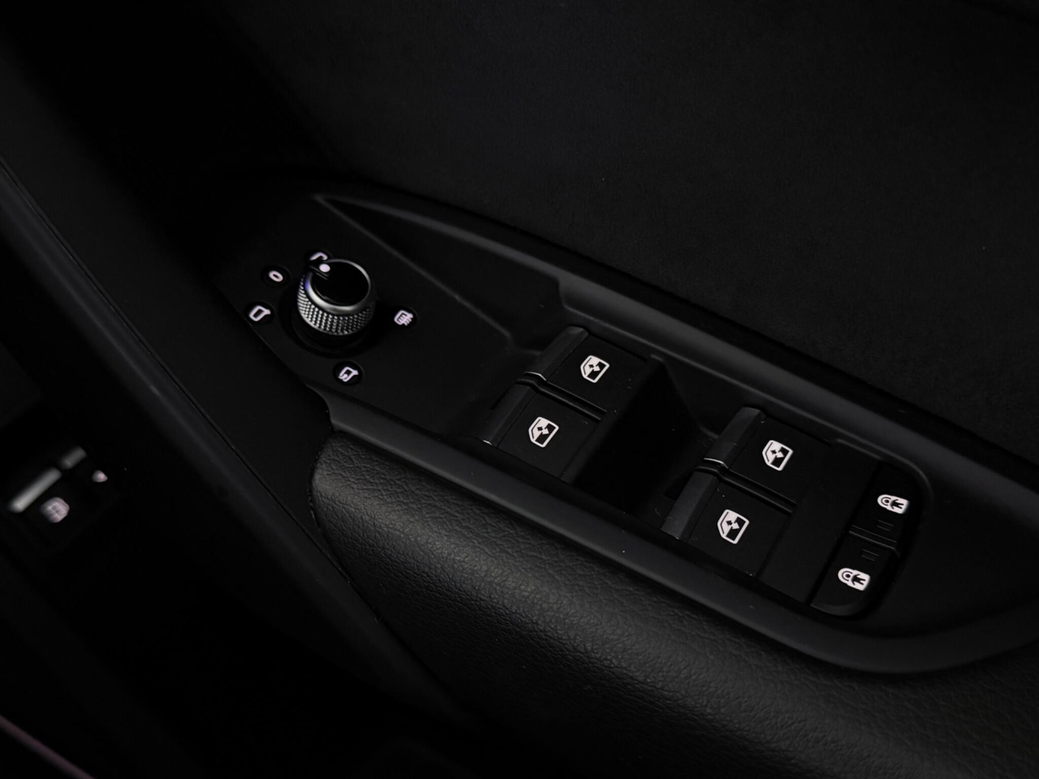 Audi Q5 view 21