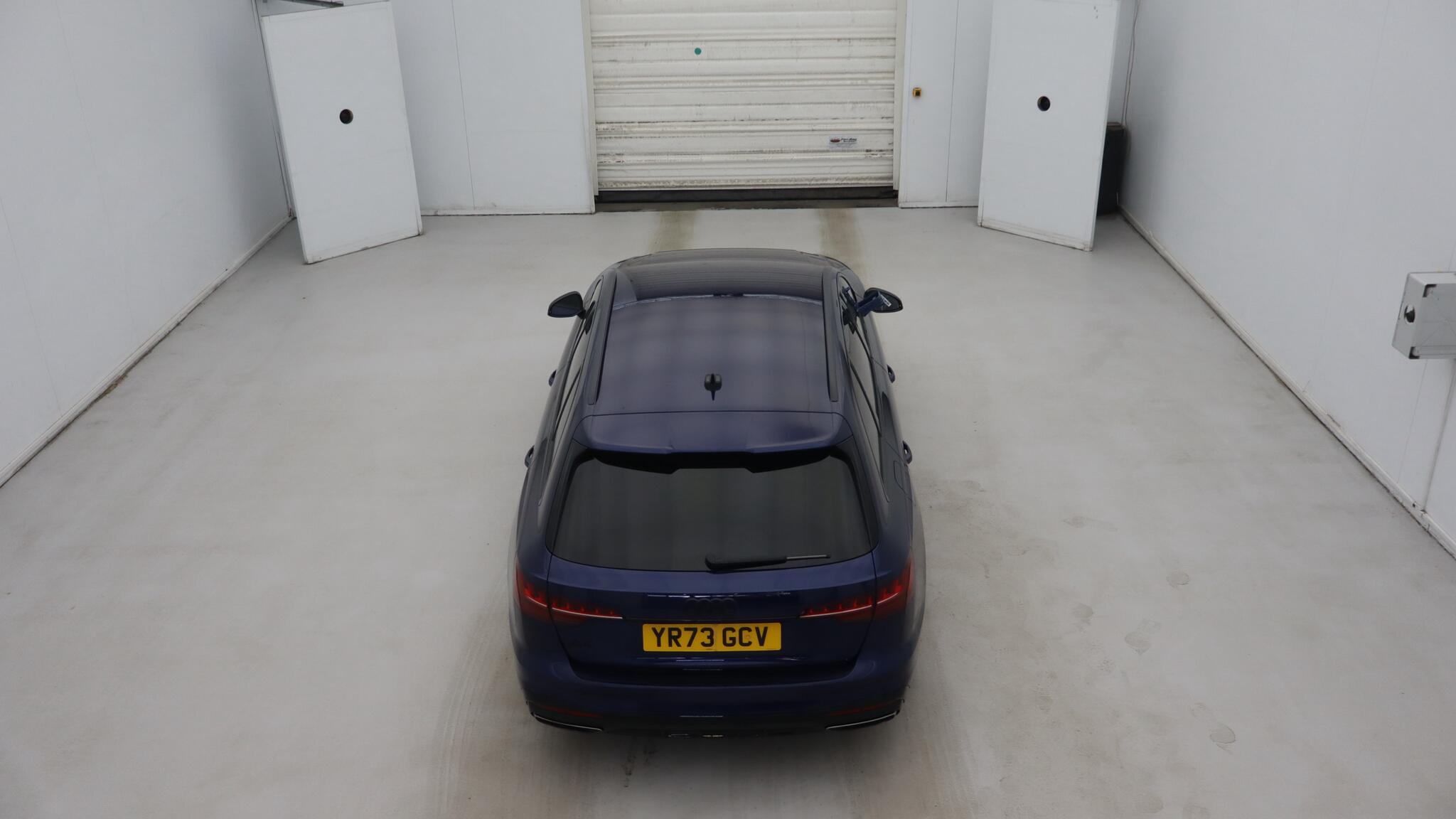 Audi A4 view 8