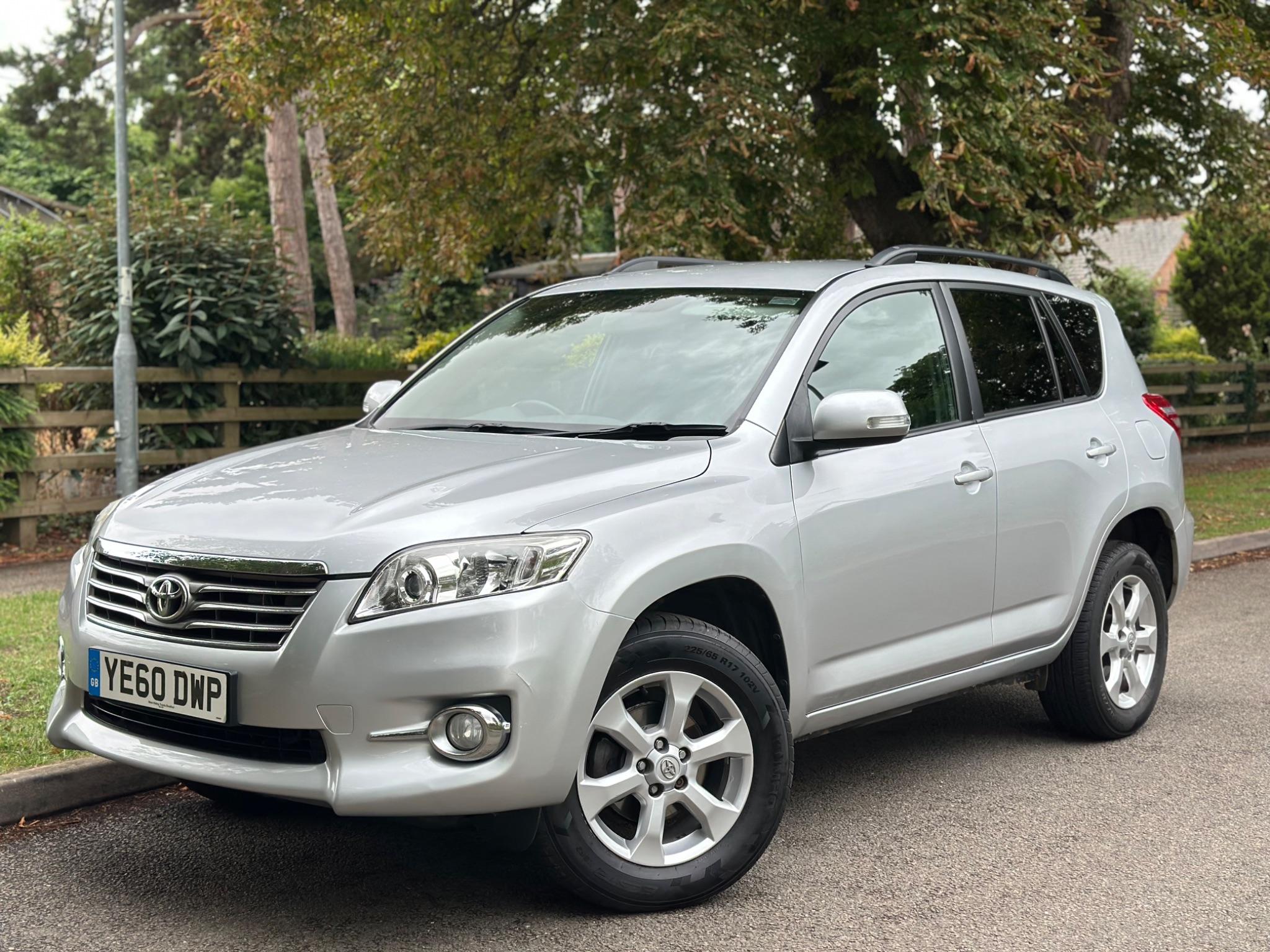 2010 Toyota RAV4 image 6