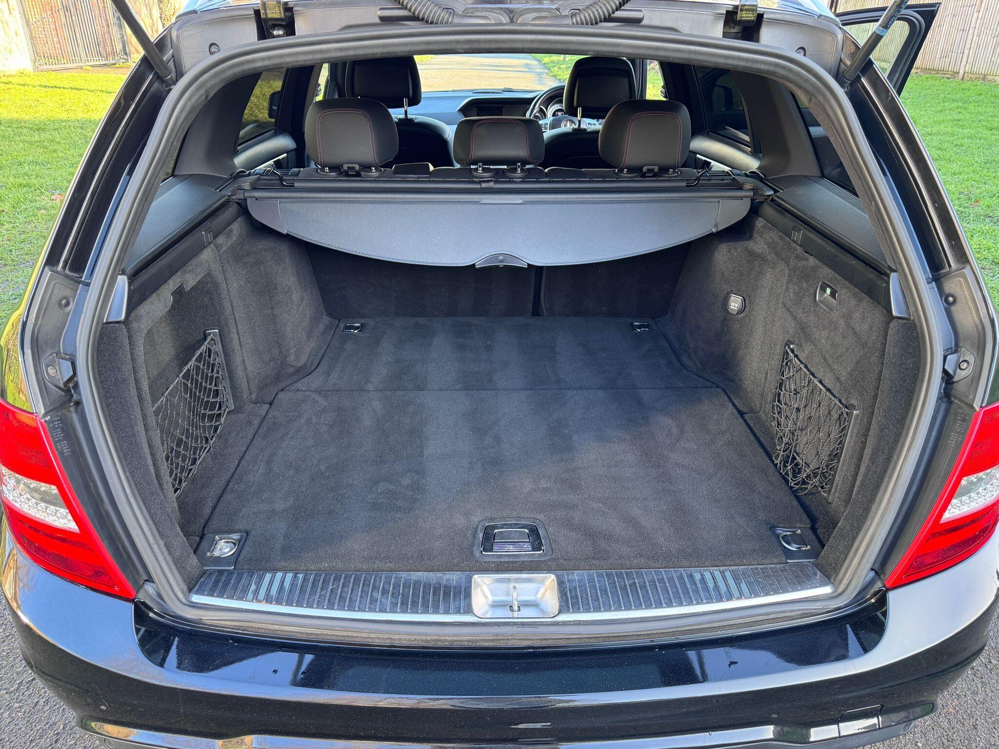 2012 Mercedes-Benz C Class image 26